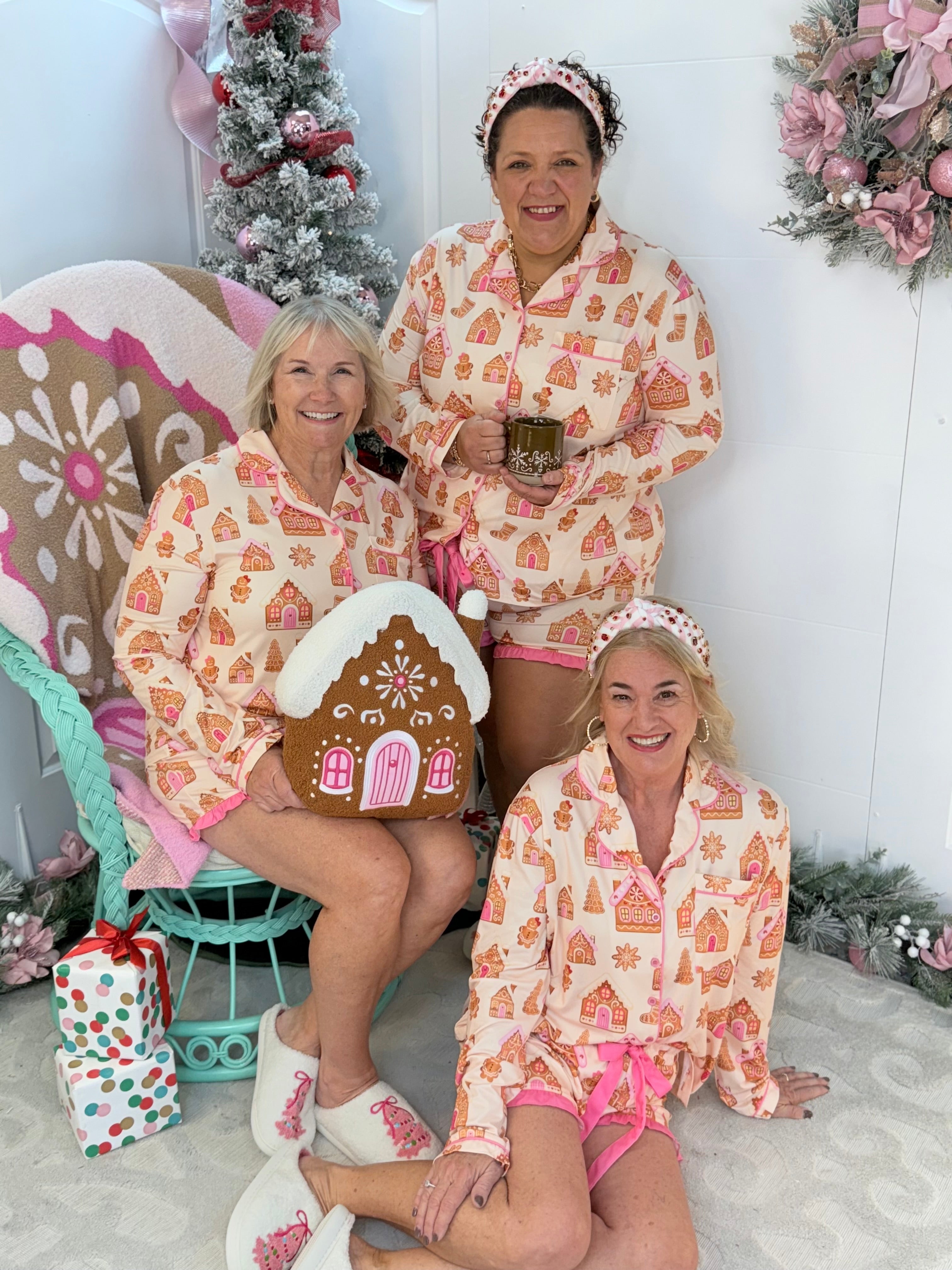 Christmas Cheer Pillows-350 Holiday-Jess Lea-The Lovely Closet, Women's Fashion Boutique in Alexandria, KY