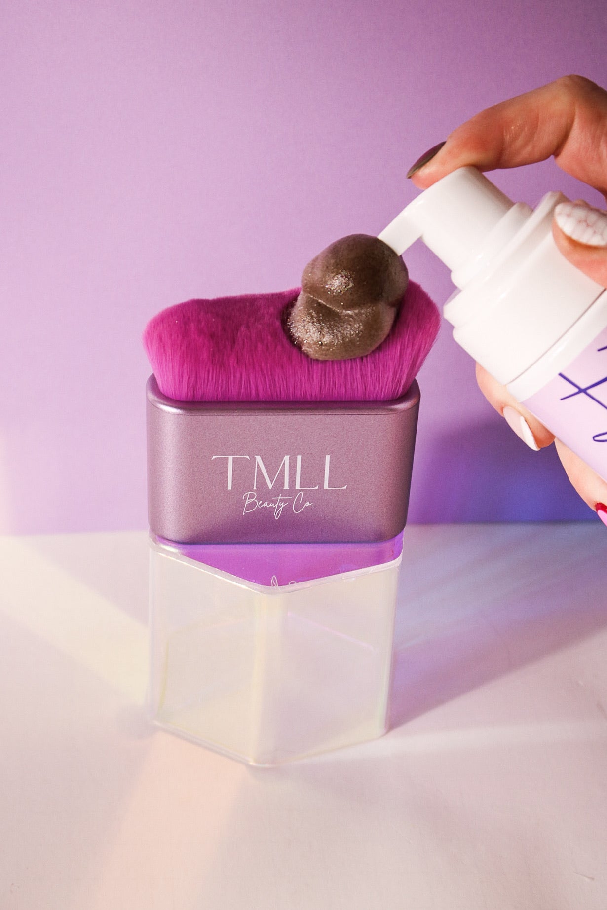 Self Tan Contour & Blending Brush-250 - TMLL Beauty Co - Tan-TMLL Beauty Co-The Lovely Closet, Women's Fashion Boutique in Alexandria, KY
