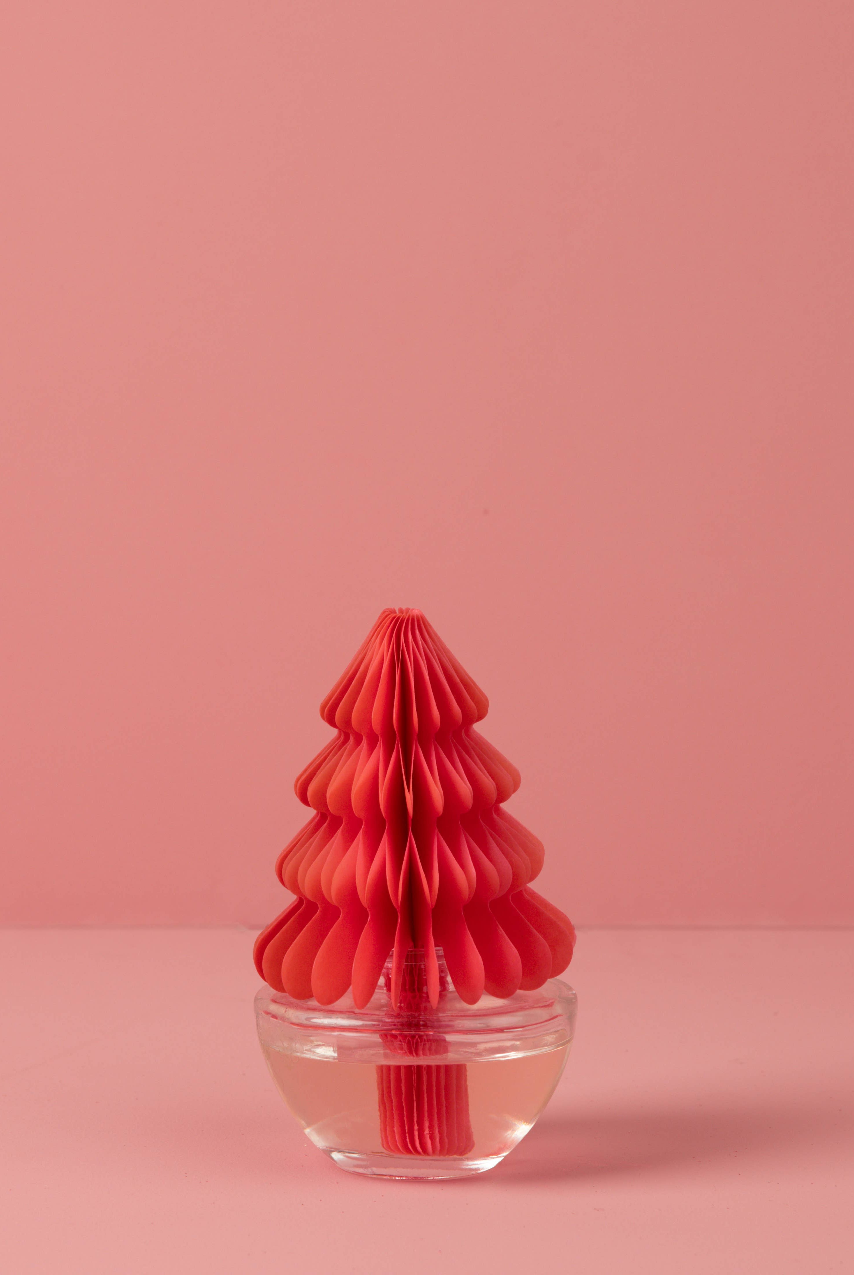 Sweet Grace Honeycomb Diffuser-320 Home-Bridgewater Candle Company-The Lovely Closet, Women's Fashion Boutique in Alexandria, KY