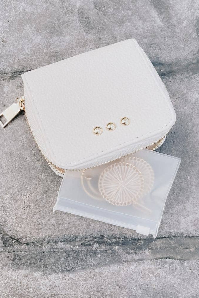 Wanderer Pouch Travel Organizer: Cream-280 Accessories-Pretty Simple-The Lovely Closet, Women's Fashion Boutique in Alexandria, KY