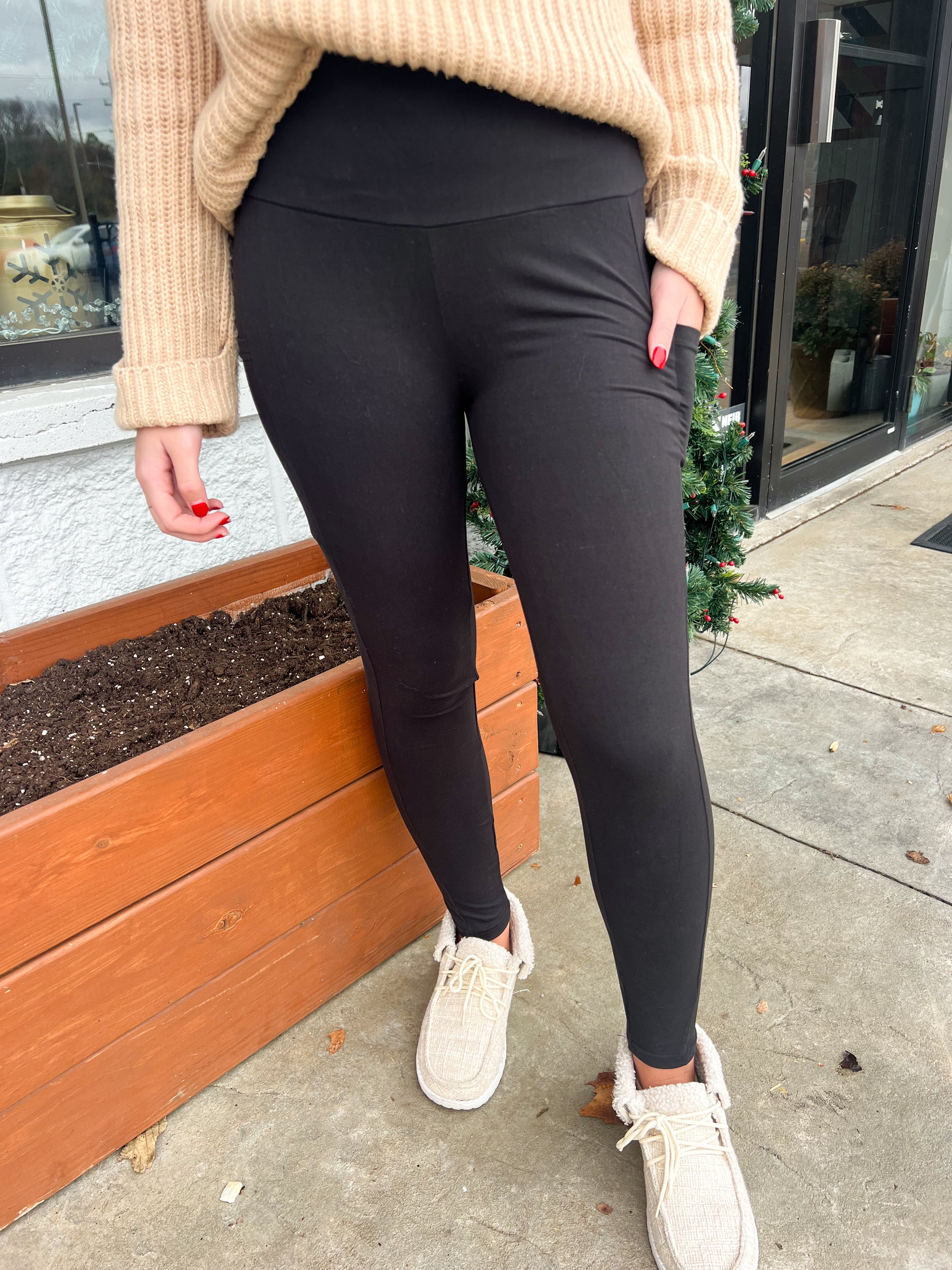 Living In These Pocket Leggings 3.0-Leggings-The Lovely Closet-The Lovely Closet, Women's Fashion Boutique in Alexandria, KY