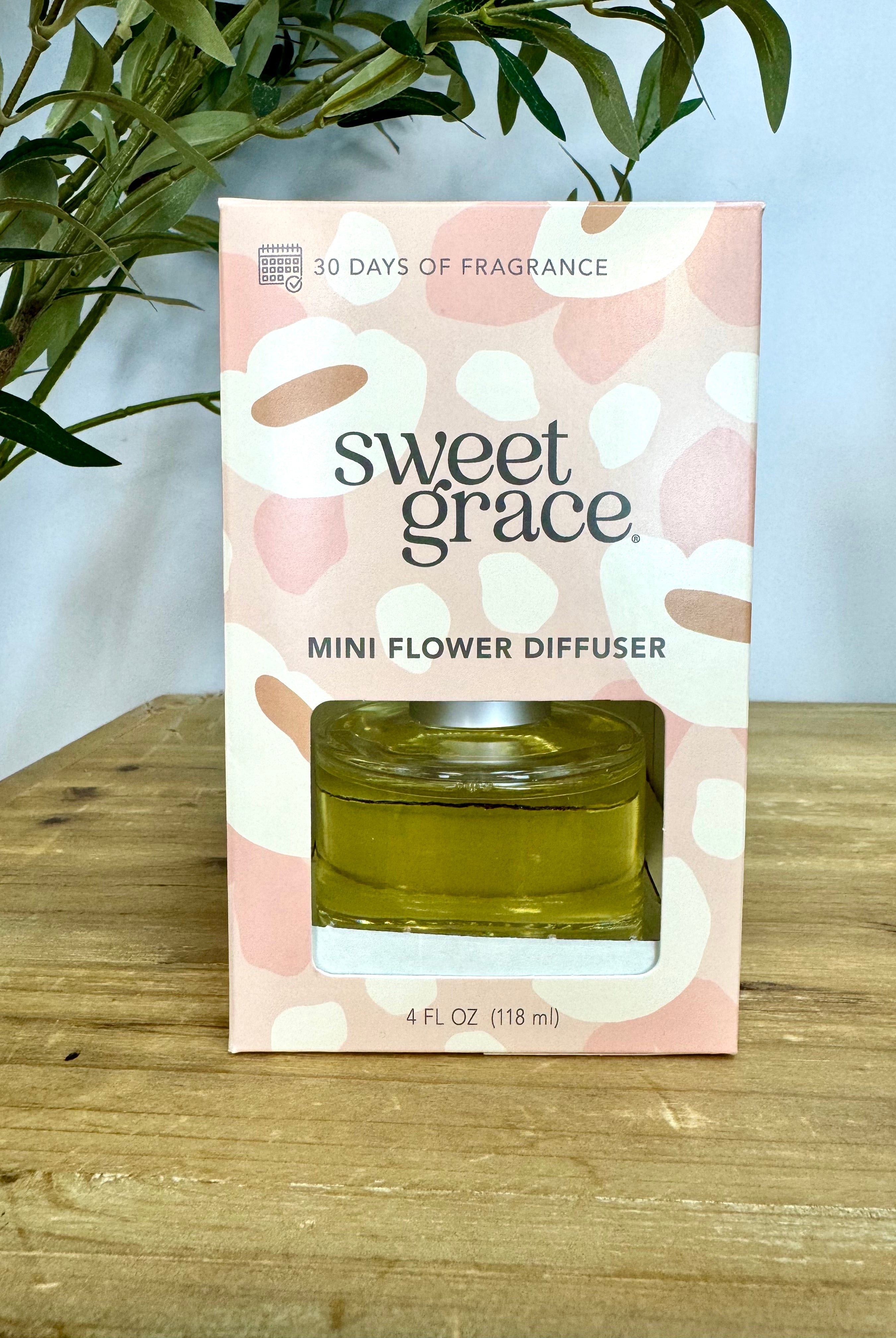 Sweet Grace Mini Flower Diffuser-Diffusers-Bridgewater Candle Co.-The Lovely Closet, Women's Fashion Boutique in Alexandria, KY