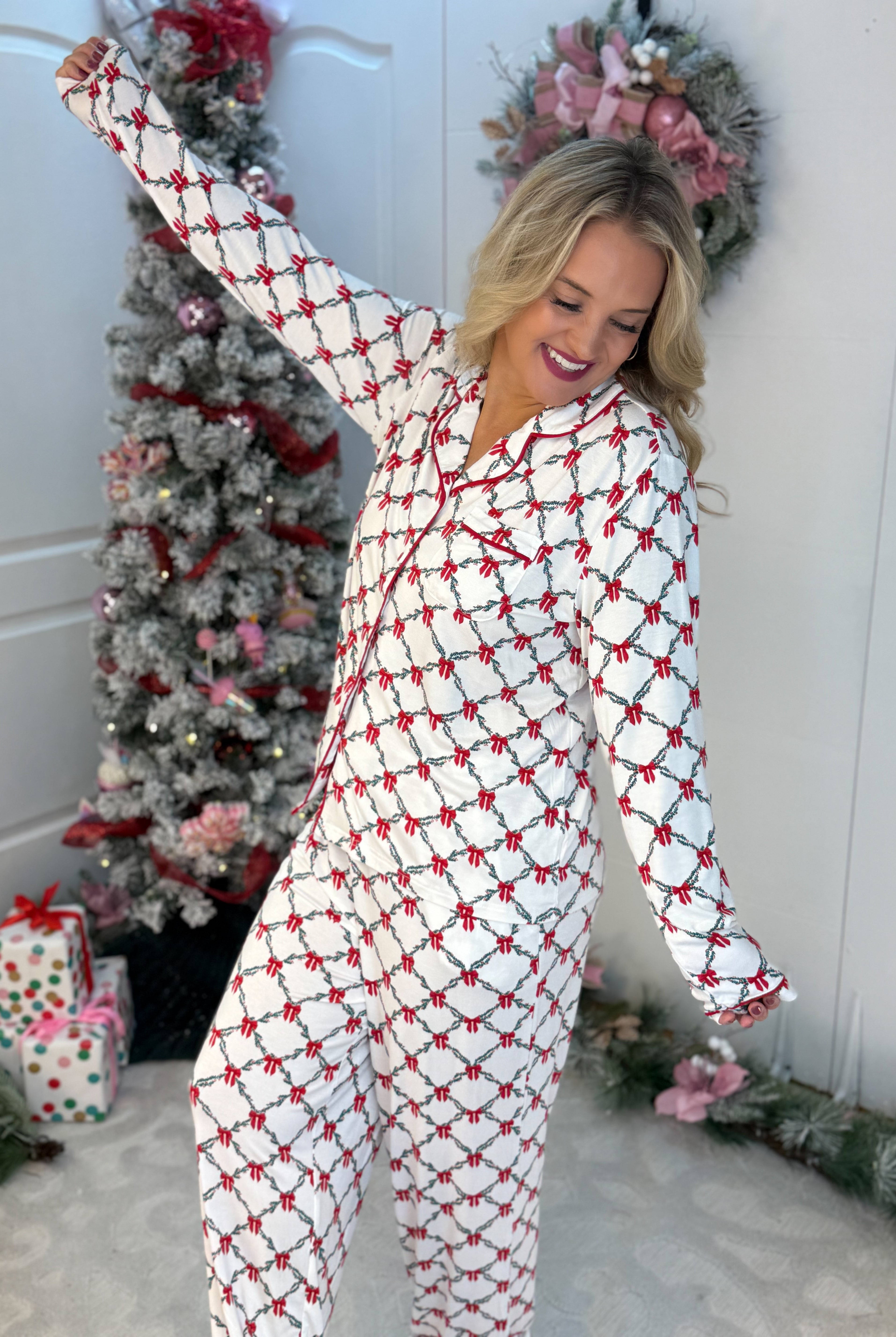 Mary Square Lattice Garland Charlotte Pant Set-350 Holiday-Mary Square-The Lovely Closet, Women's Fashion Boutique in Alexandria, KY