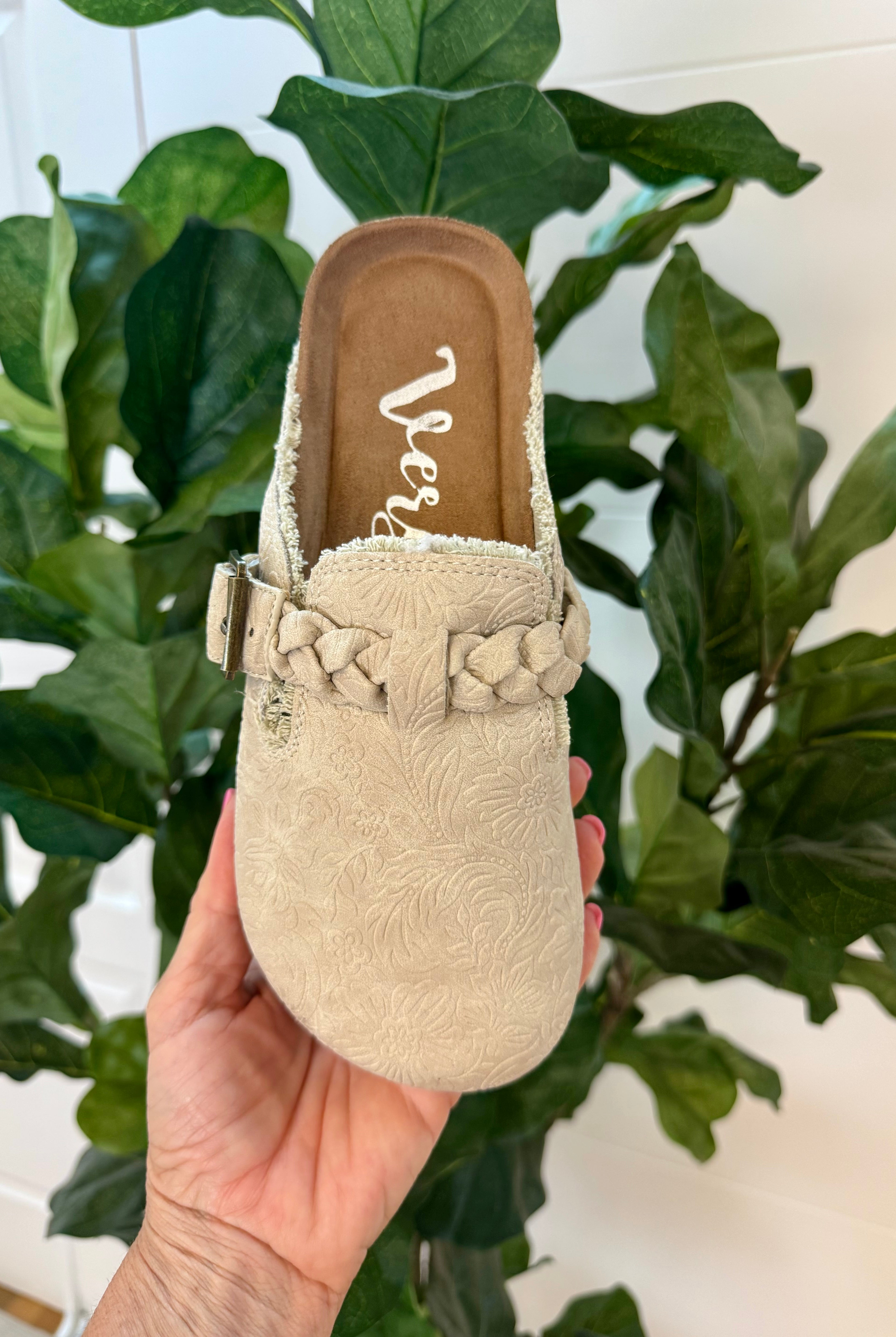 Very G Iris Tooled - Cream-270 Shoes-Very G-The Lovely Closet, Women's Fashion Boutique in Alexandria, KY