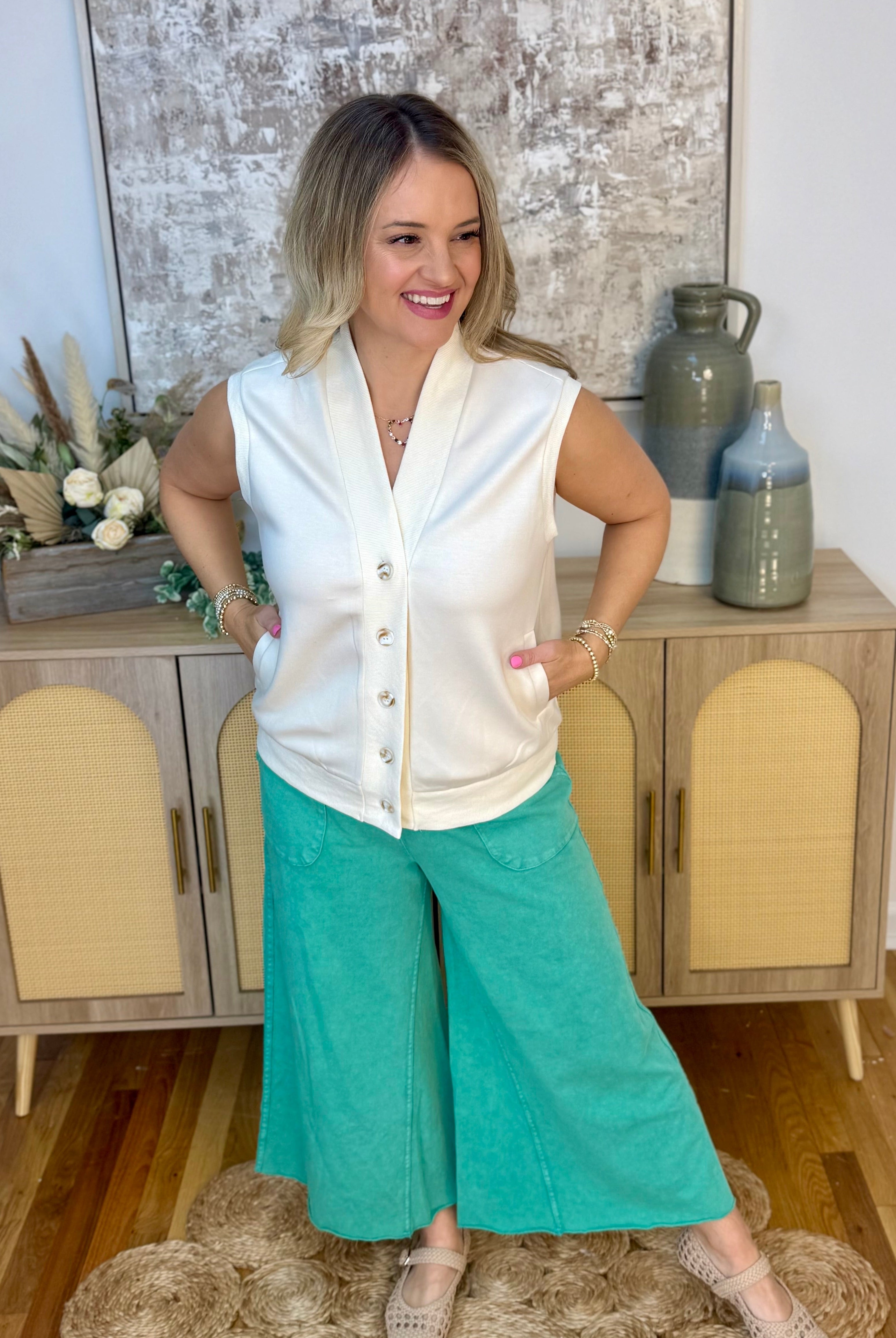 Got it Together Vest-120 Sleeveless Tops-Doe and Rae-The Lovely Closet, Women's Fashion Boutique in Alexandria, KY