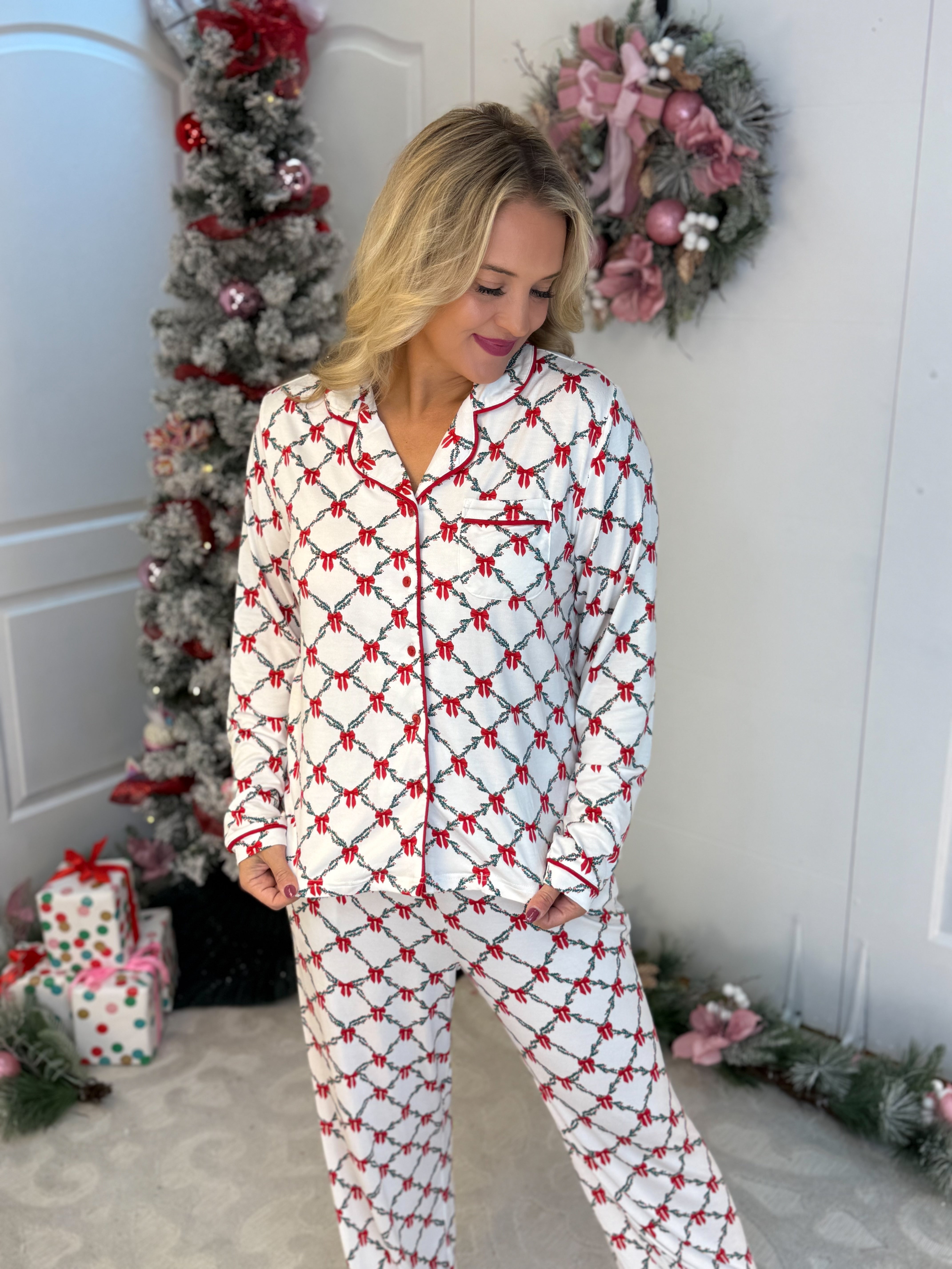 Mary Square Lattice Garland Charlotte Pant Set-350 Holiday-Mary Square-The Lovely Closet, Women's Fashion Boutique in Alexandria, KY