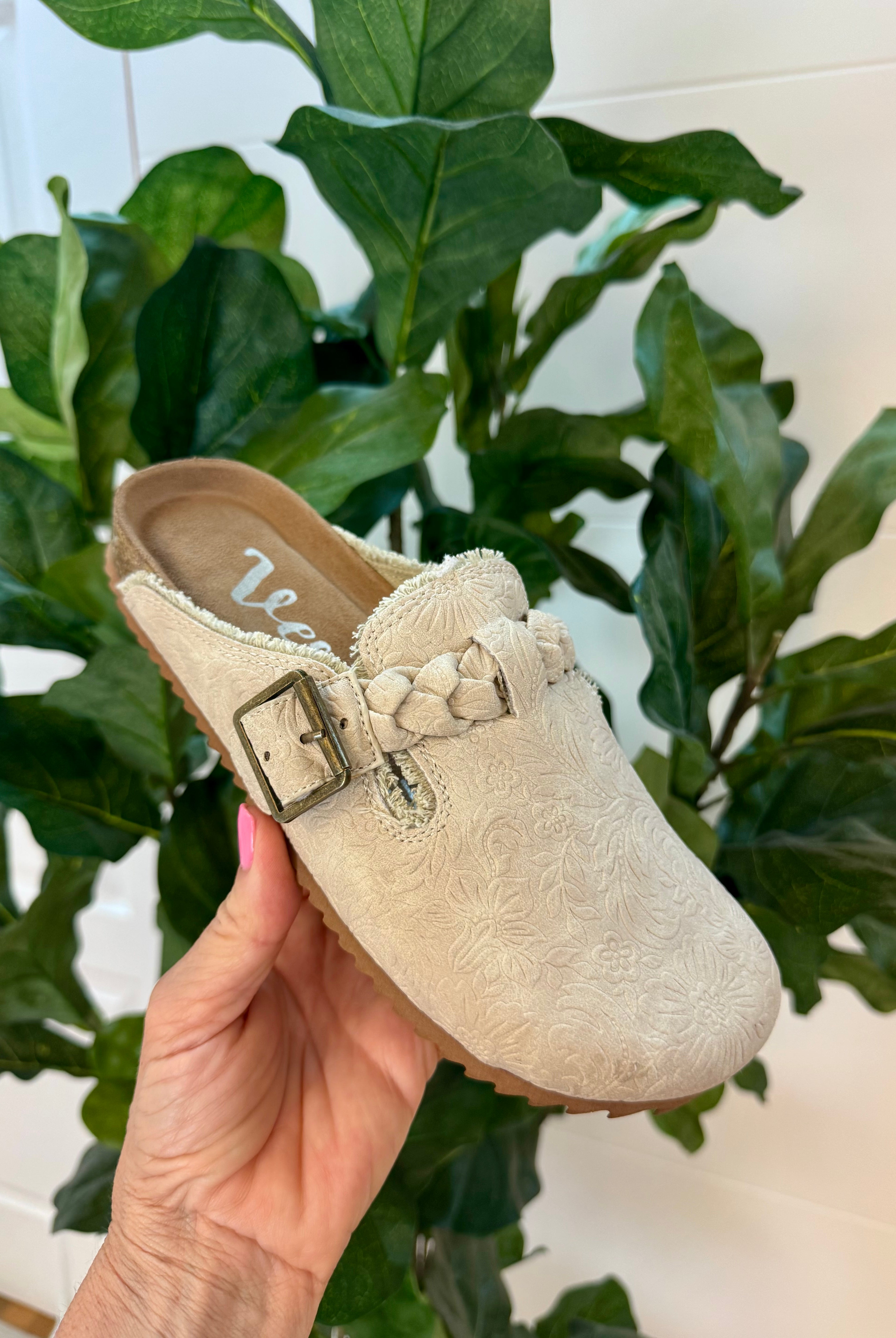 Very G Iris Tooled - Cream-270 Shoes-Very G-The Lovely Closet, Women's Fashion Boutique in Alexandria, KY