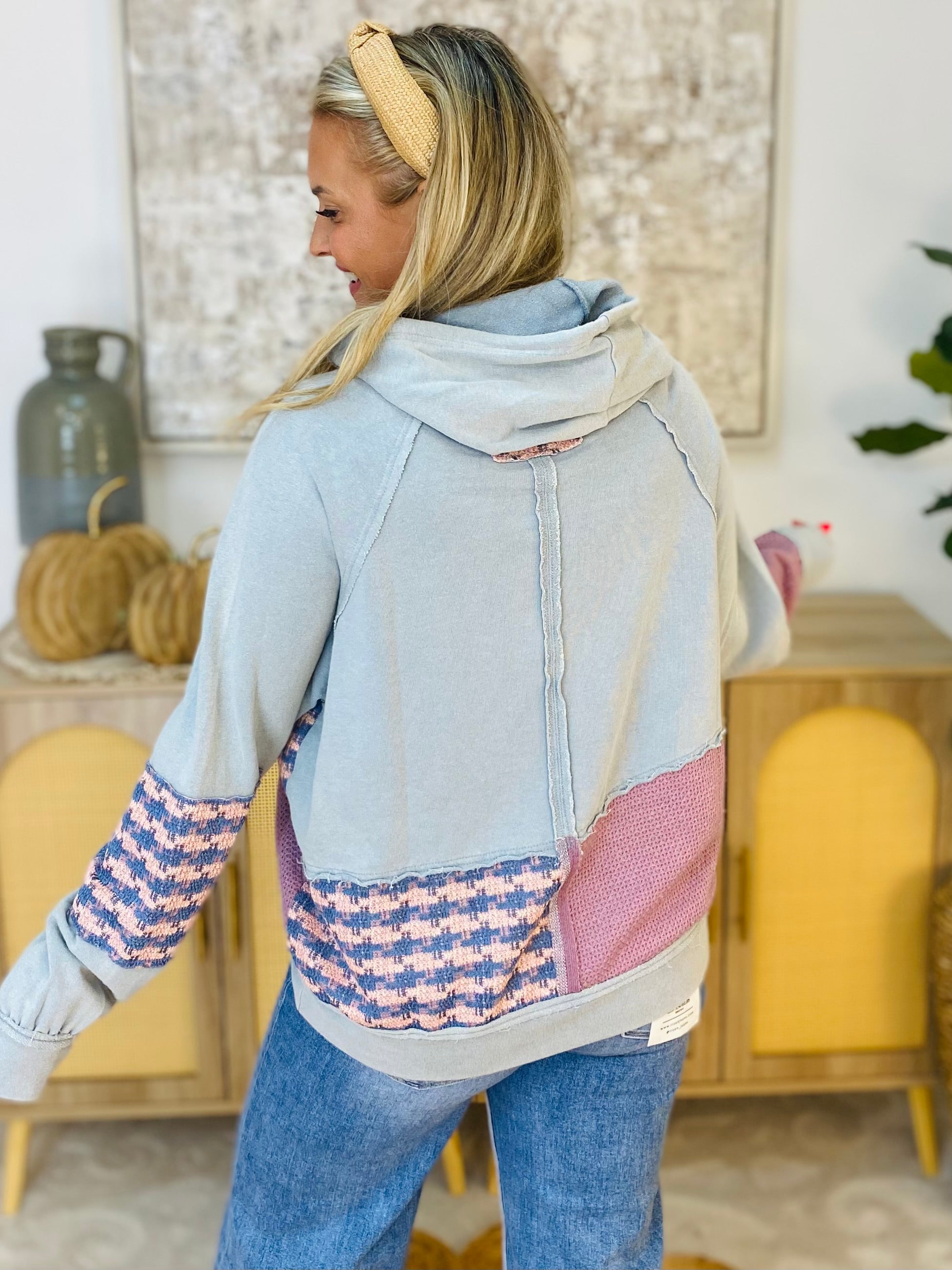 FINAL SALE - Meeting Friends Pullover-110 Long Sleeve Top-easel-The Lovely Closet, Women's Fashion Boutique in Alexandria, KY