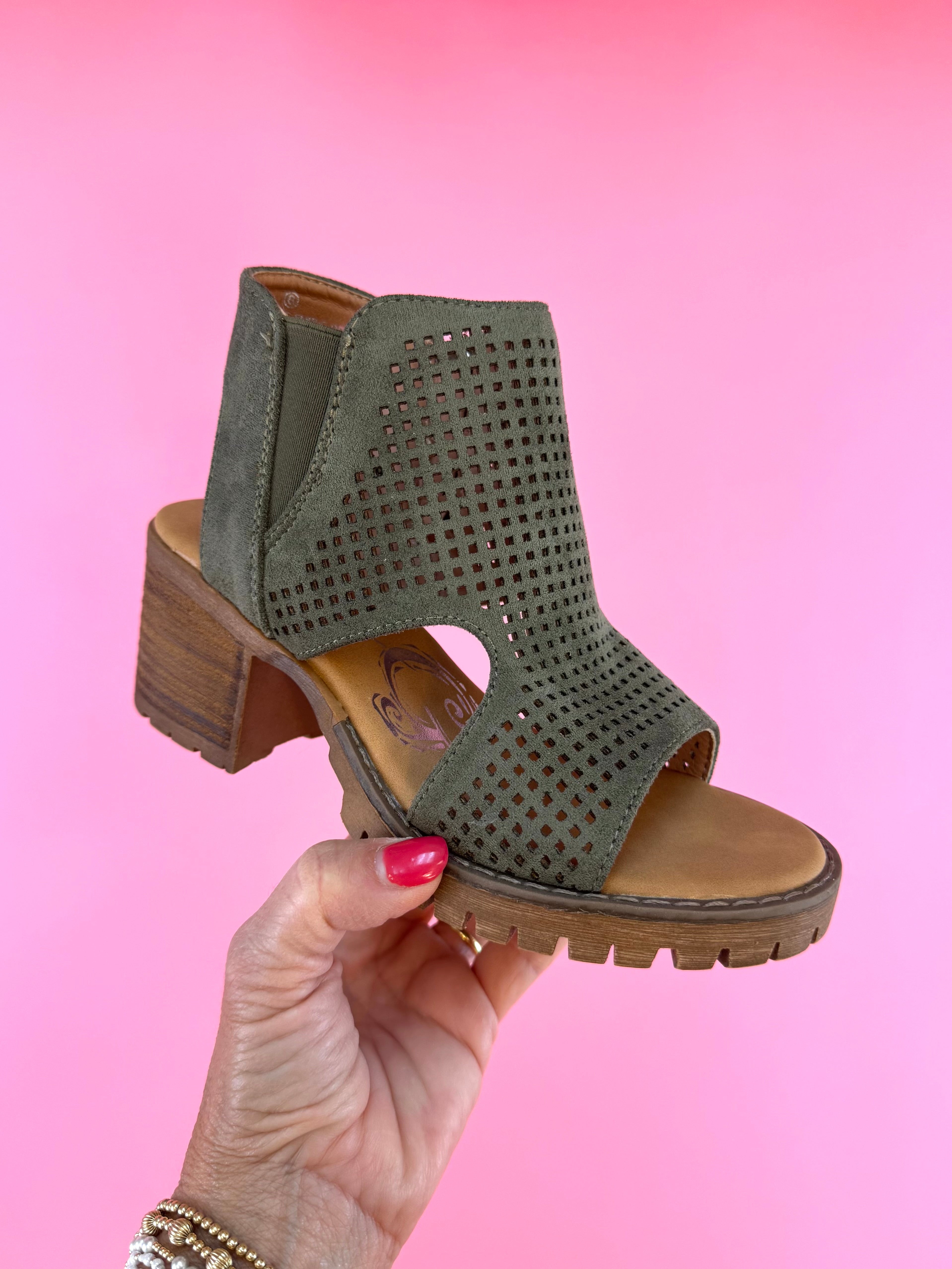 Very G - Milsy-270 Shoes-Very G-The Lovely Closet, Women's Fashion Boutique in Alexandria, KY