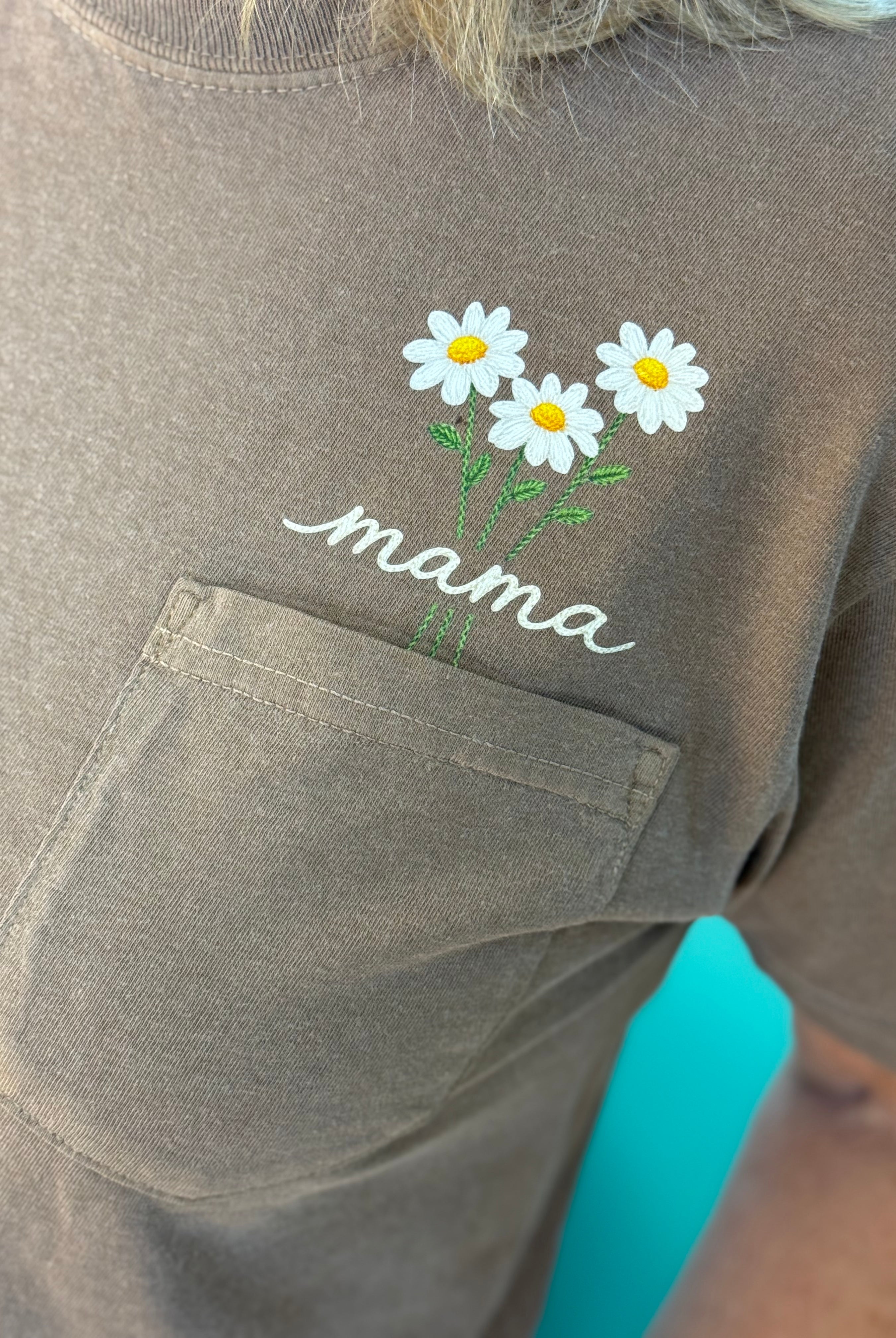 Daisy in My Pocket Graphic T-Shirt-130 Graphics-The Lovely Closet-The Lovely Closet, Women's Fashion Boutique in Alexandria, KY