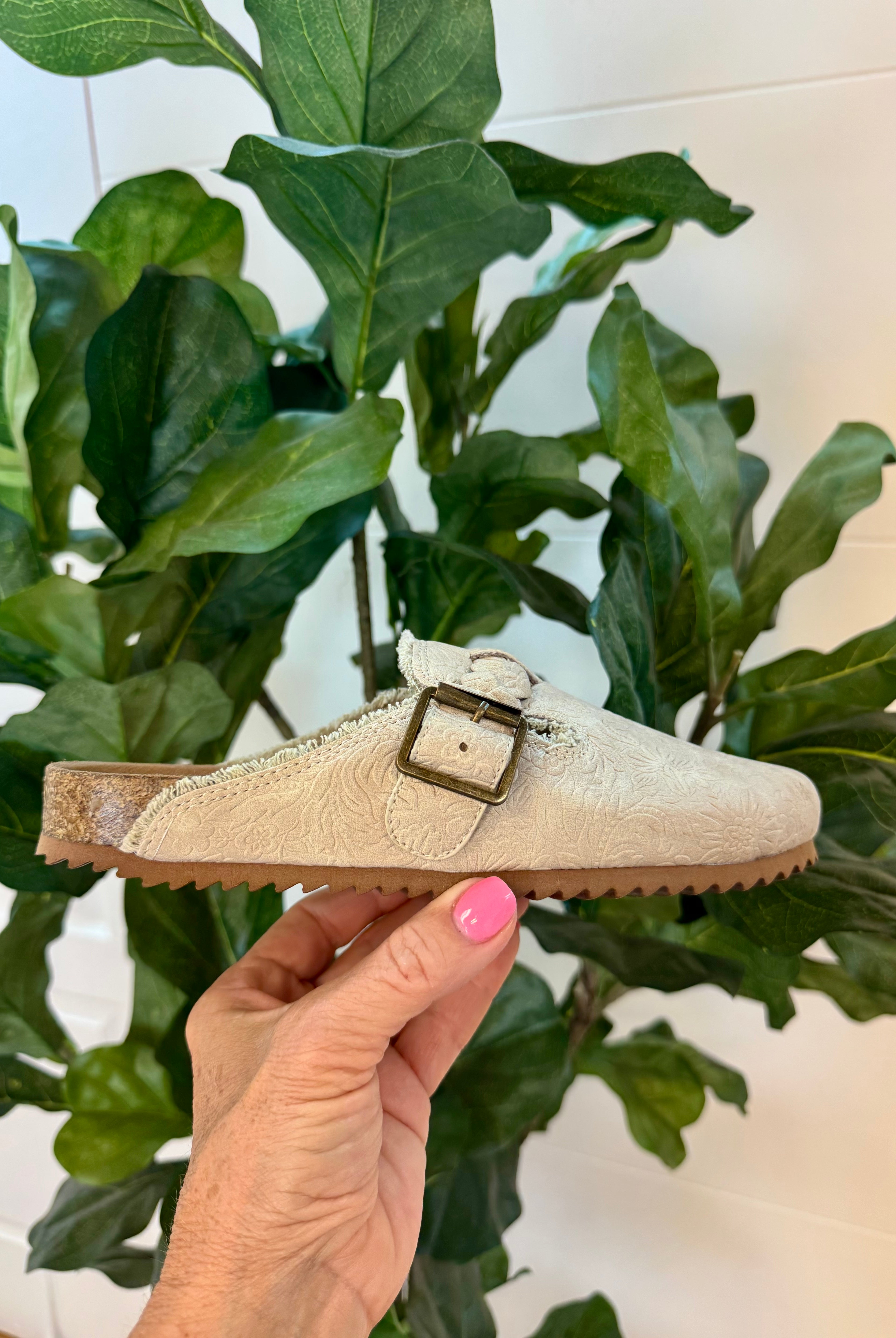 Very G Iris Tooled - Cream-270 Shoes-Very G-The Lovely Closet, Women's Fashion Boutique in Alexandria, KY