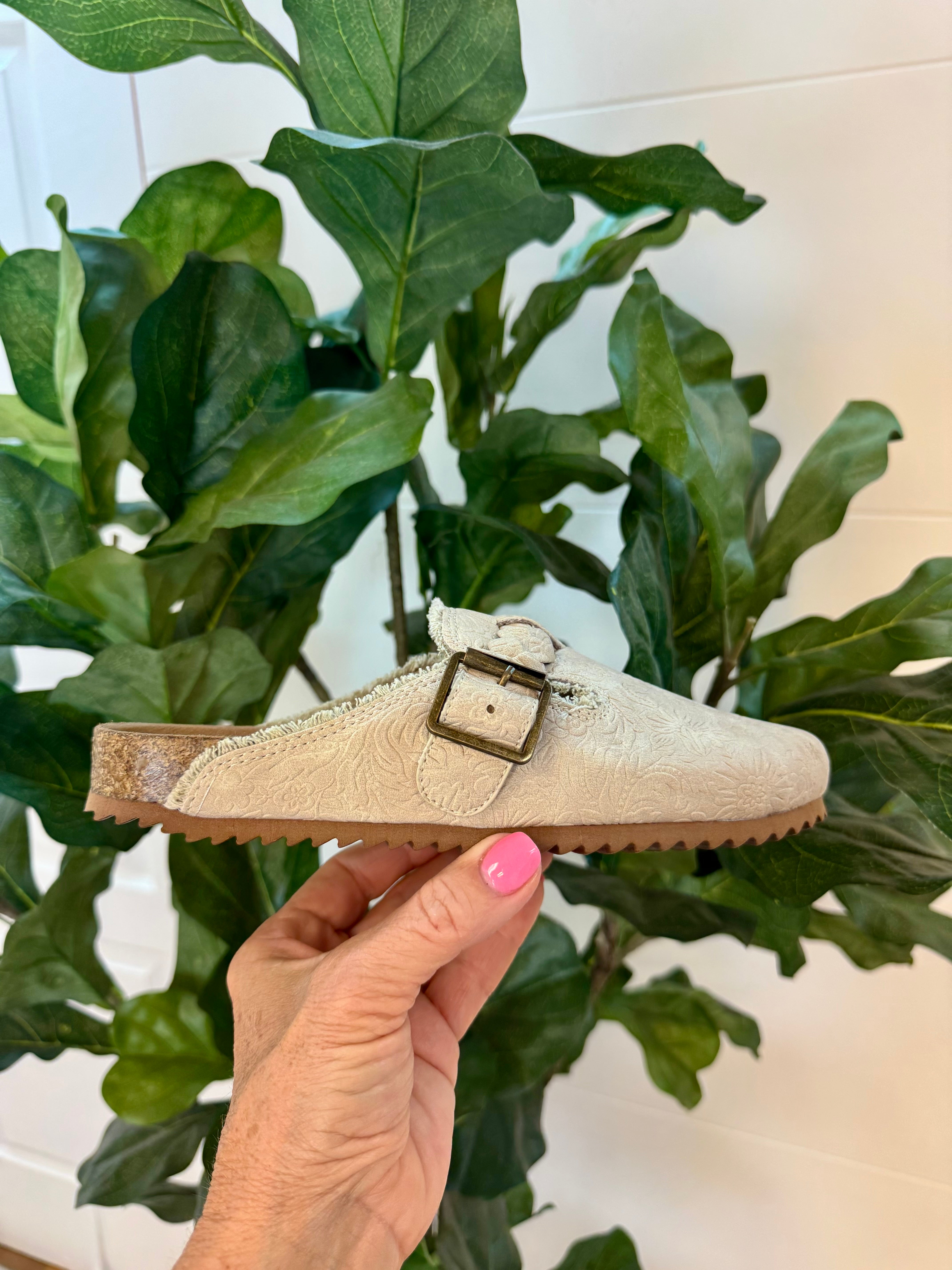 Very G Iris Tooled - Cream-270 Shoes-Very G-The Lovely Closet, Women's Fashion Boutique in Alexandria, KY