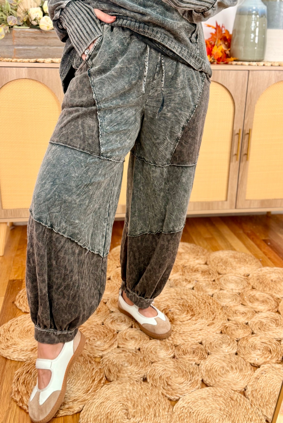 Roam Free Joggers-110 Long Sleeve Top-jHer-The Lovely Closet, Women's Fashion Boutique in Alexandria, KY