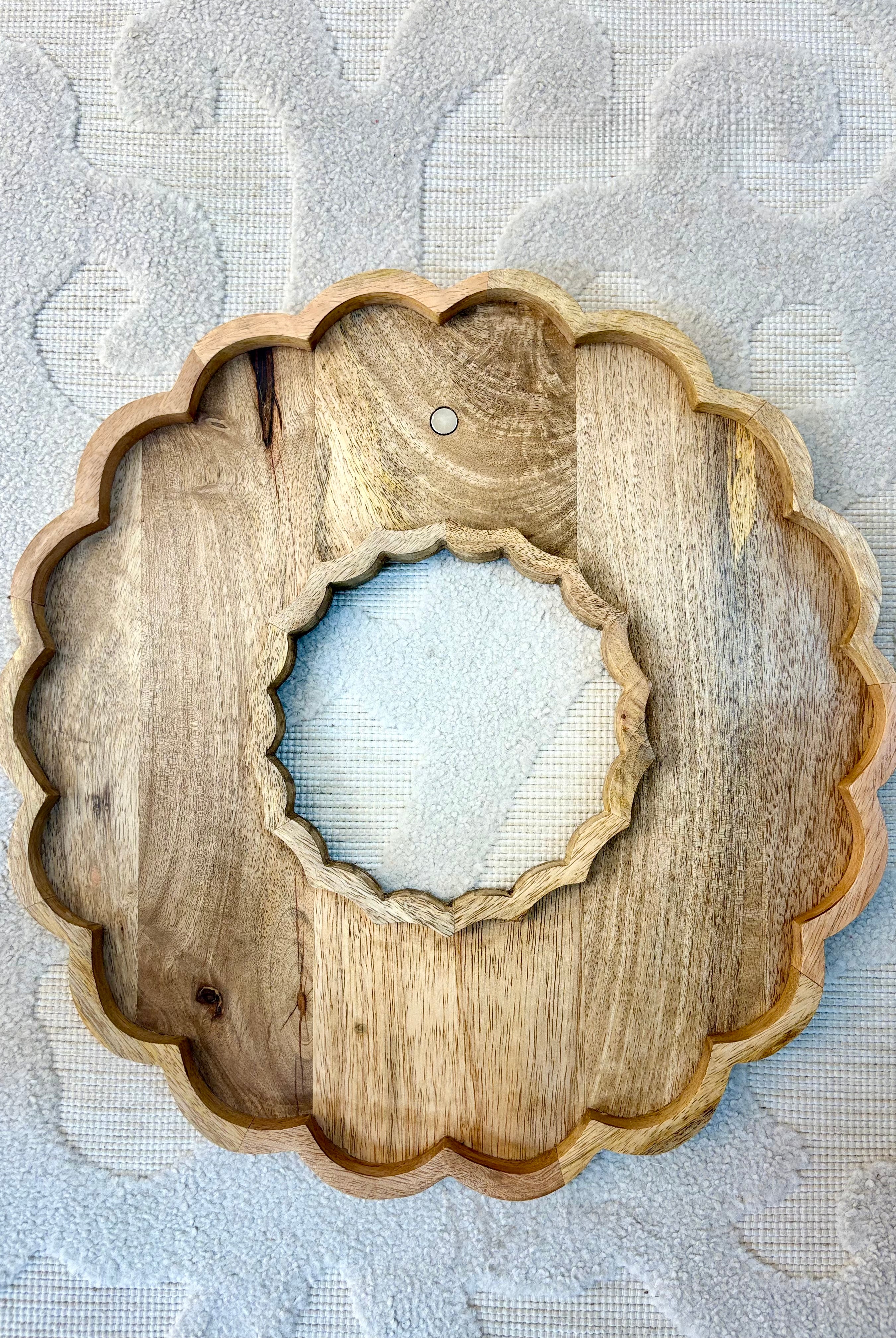 Wreath Bow Charcuterie Board Magnetic-350 Holiday-Mary Square-The Lovely Closet, Women's Fashion Boutique in Alexandria, KY