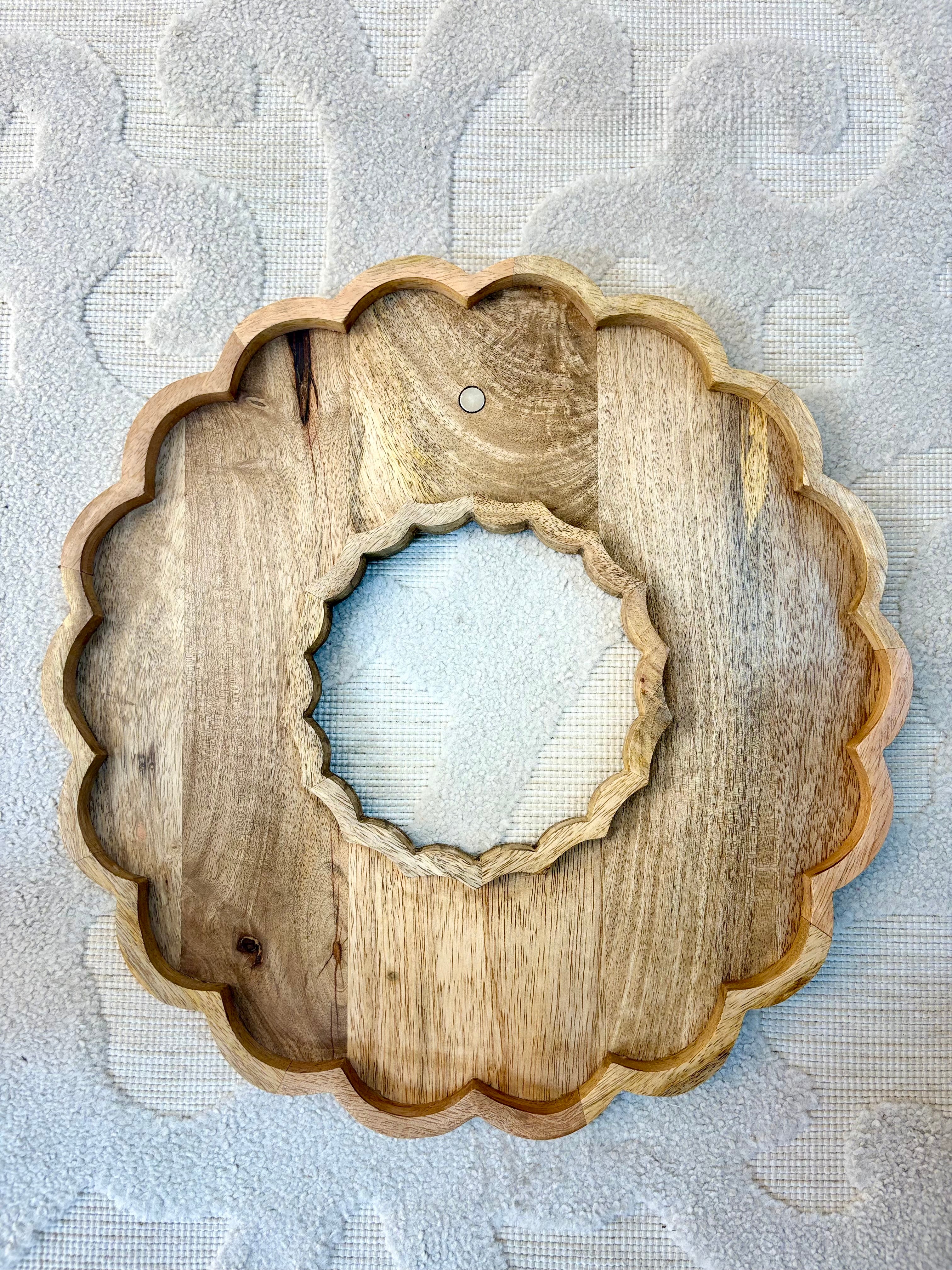 Wreath Bow Charcuterie Board Magnetic-350 Holiday-Mary Square-The Lovely Closet, Women's Fashion Boutique in Alexandria, KY