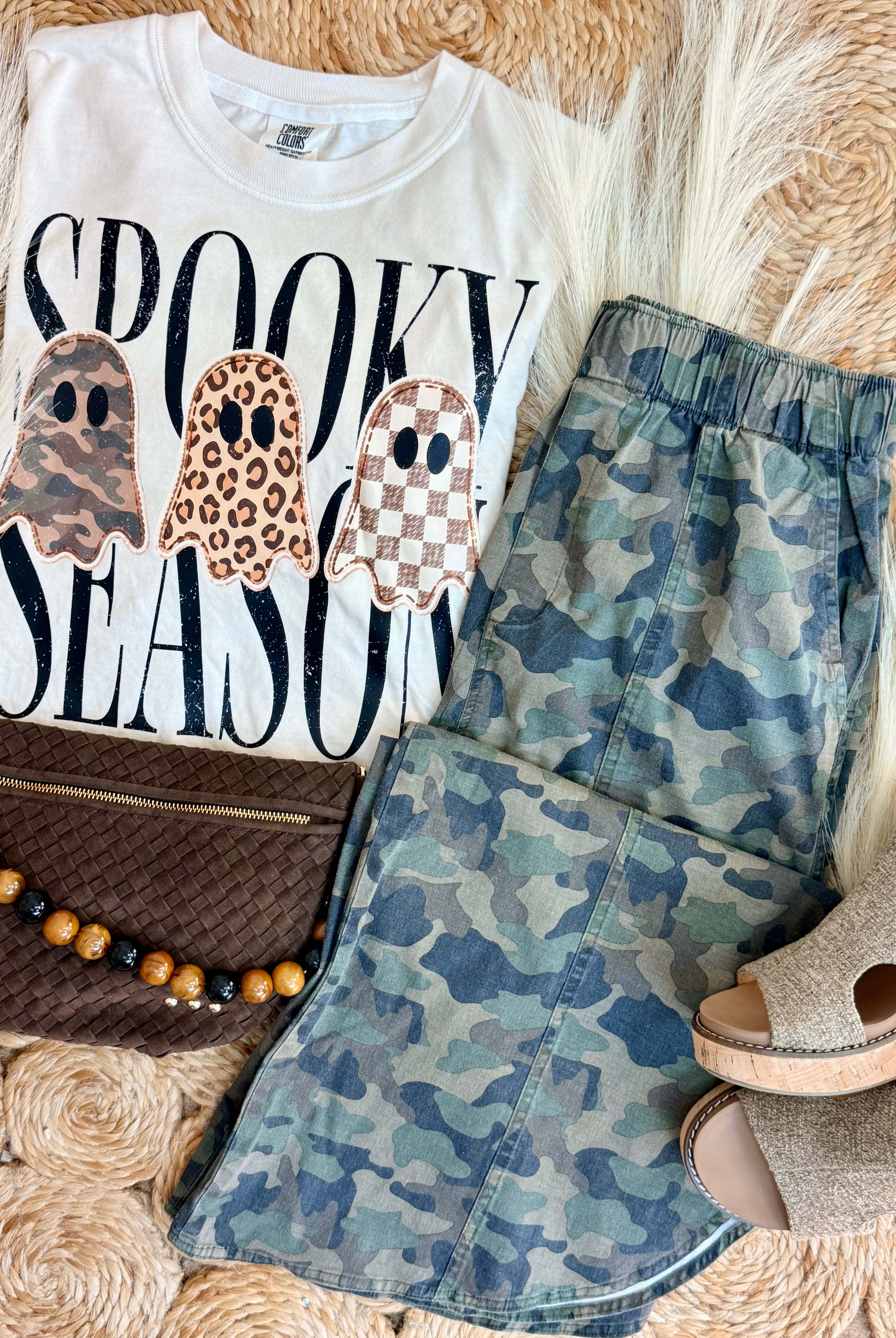 Spooky Season Graphic T-Shirt-130 Graphics-The Lovely Closet-The Lovely Closet, Women's Fashion Boutique in Alexandria, KY