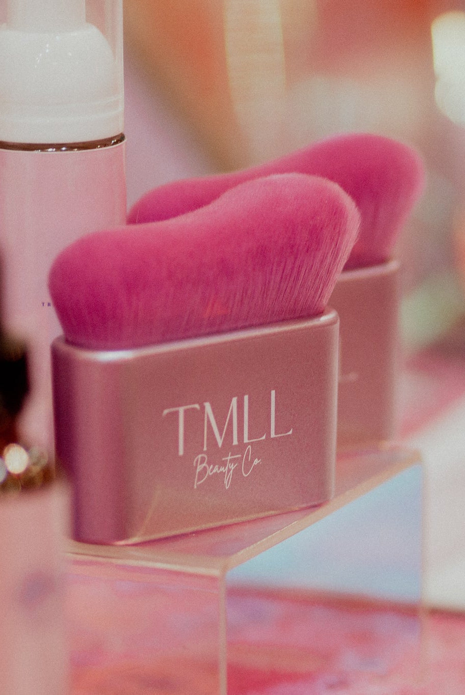 Self Tan Contour & Blending Brush-250 - TMLL Beauty Co - Tan-TMLL Beauty Co-The Lovely Closet, Women's Fashion Boutique in Alexandria, KY