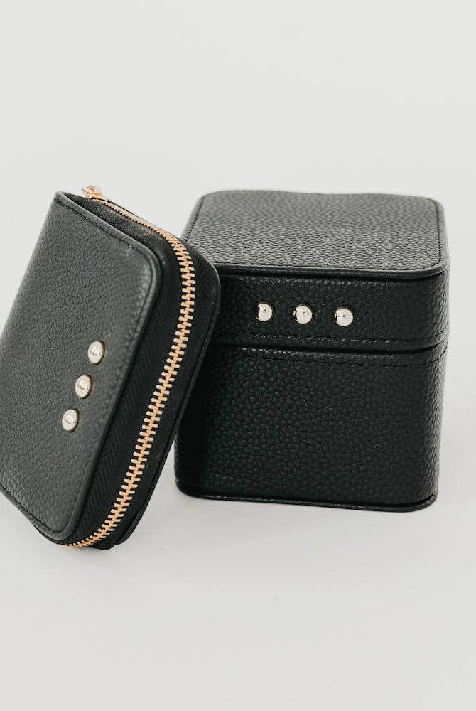 Wanderer Pouch Travel Organizer: Black-280 Accessories-Pretty Simple-The Lovely Closet, Women's Fashion Boutique in Alexandria, KY