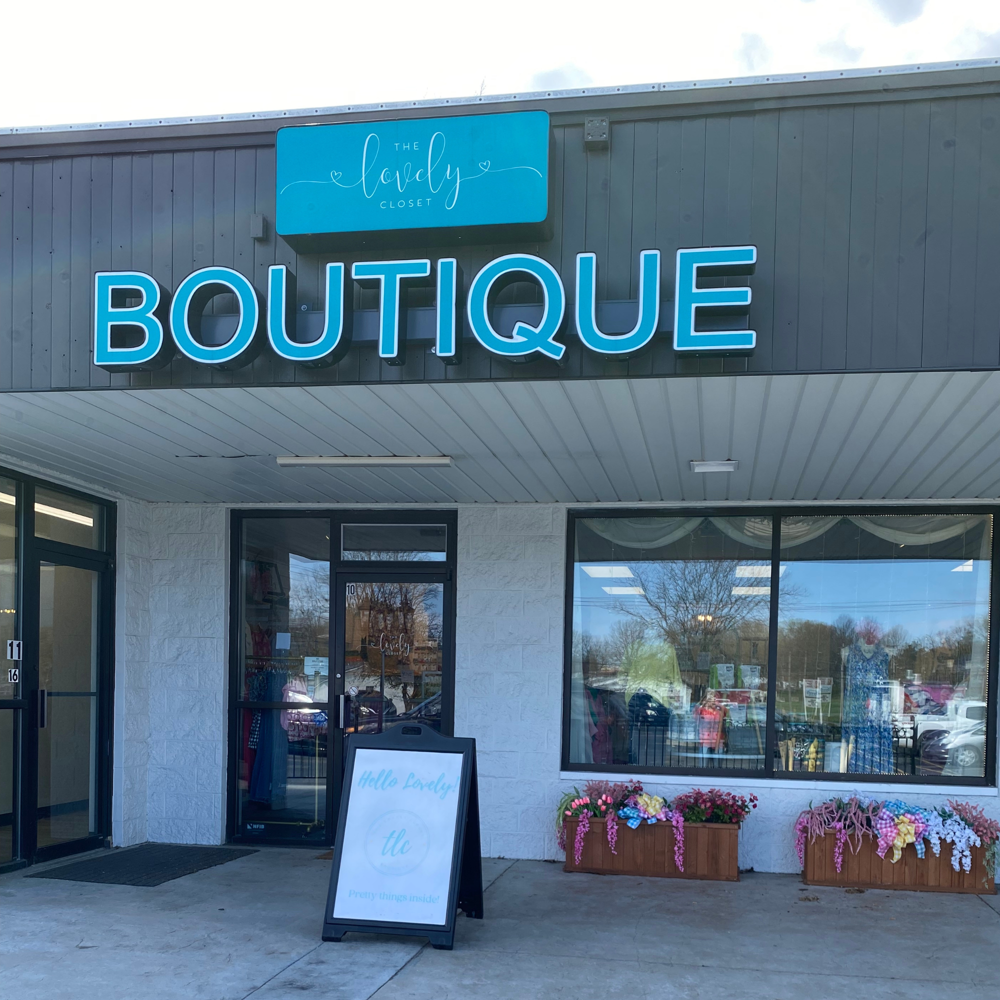 The Lovely Closet Boutique offering Woman's Fashion | Alexandria, KY