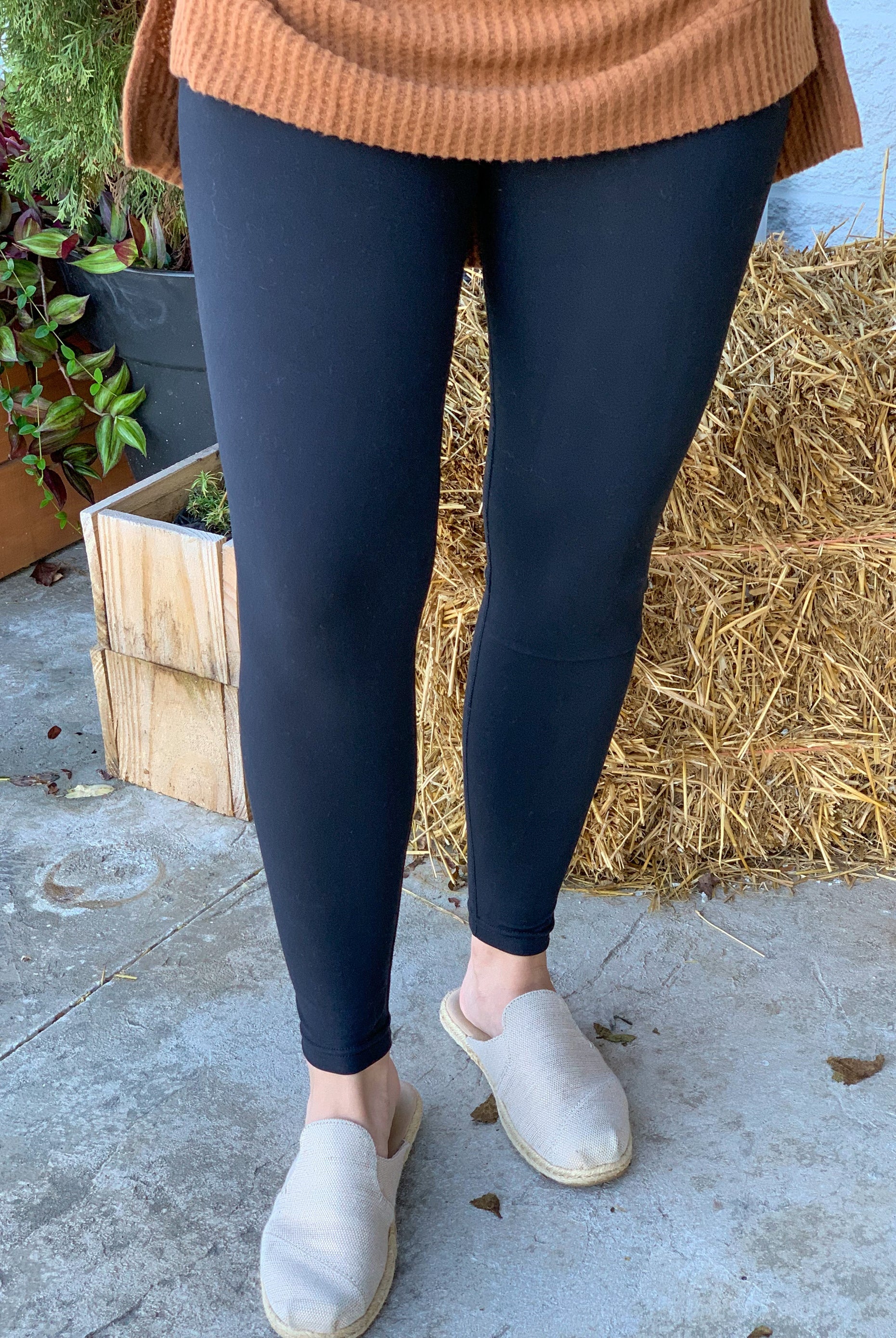 Living In These Leggings 2.0-220 Joggers/Leggings-The Lovely Closet-The Lovely Closet, Women's Fashion Boutique in Alexandria, KY