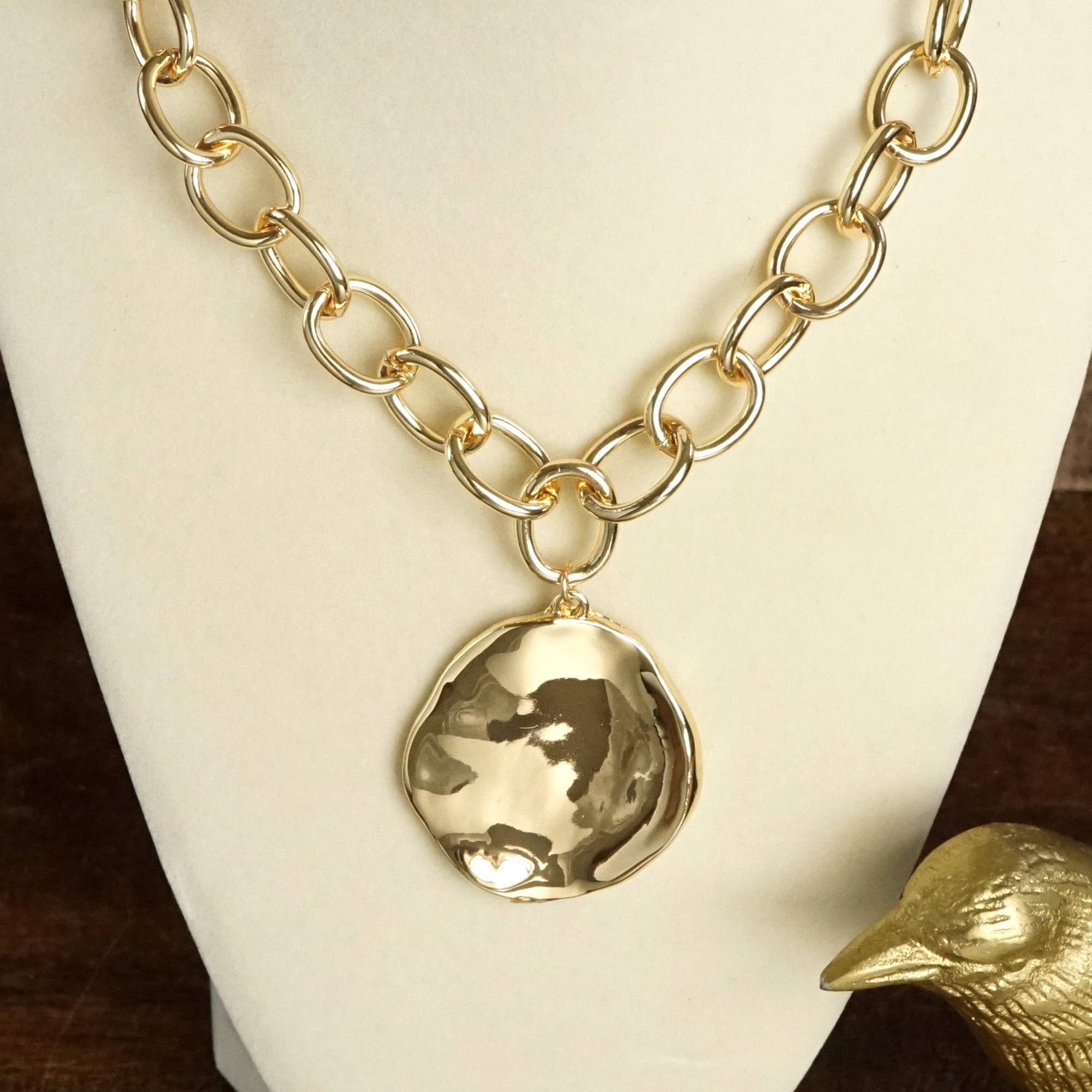 Chunky Chain & Hammered Disc Necklace - Gold-250 Jewelry-PennyLine inc-The Lovely Closet, Women's Fashion Boutique in Alexandria, KY