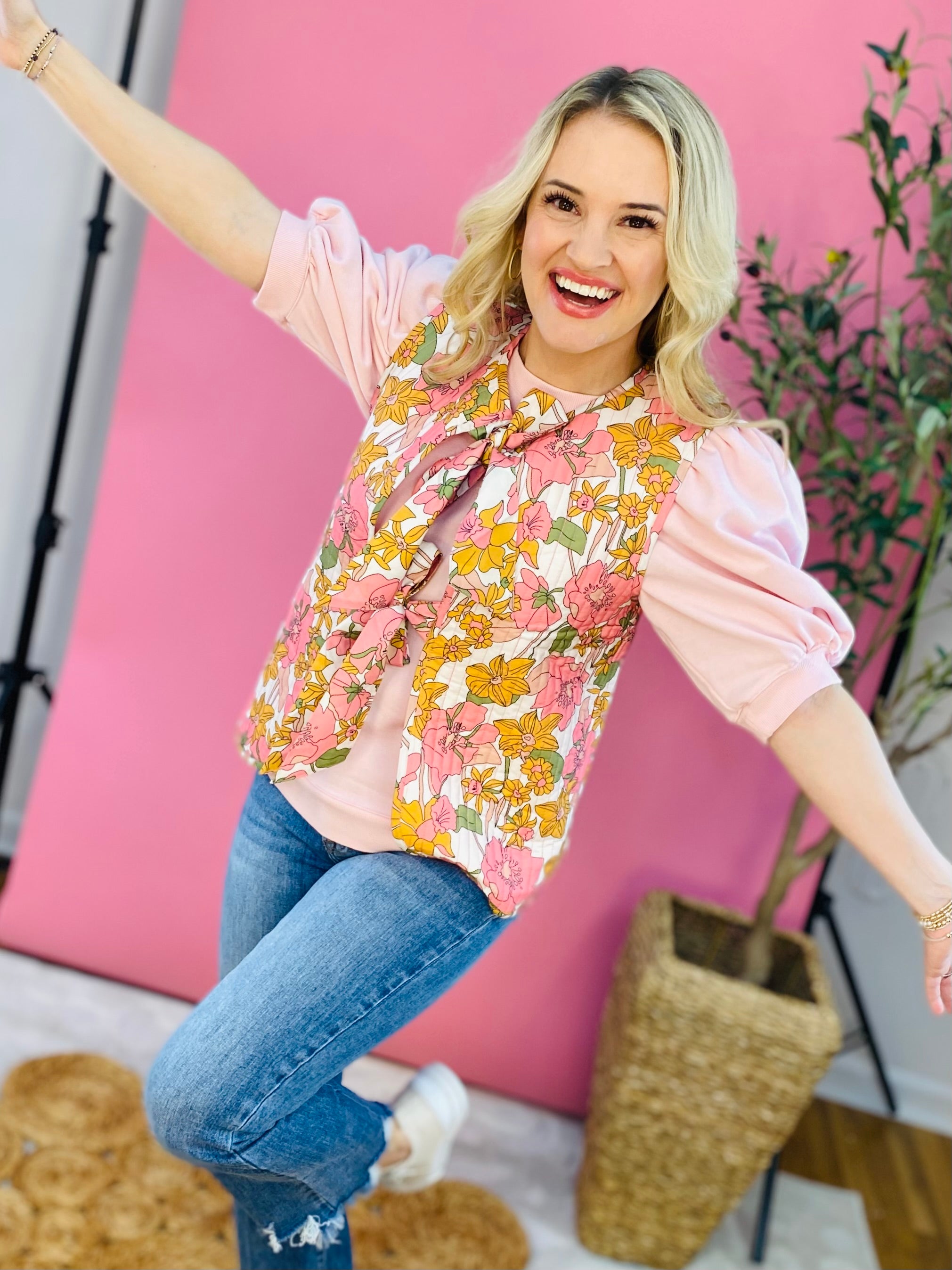 FINAL SALE - Bon Voyage Vest-100 Short Sleeve Tops-Veveret-The Lovely Closet, Women's Fashion Boutique in Alexandria, KY