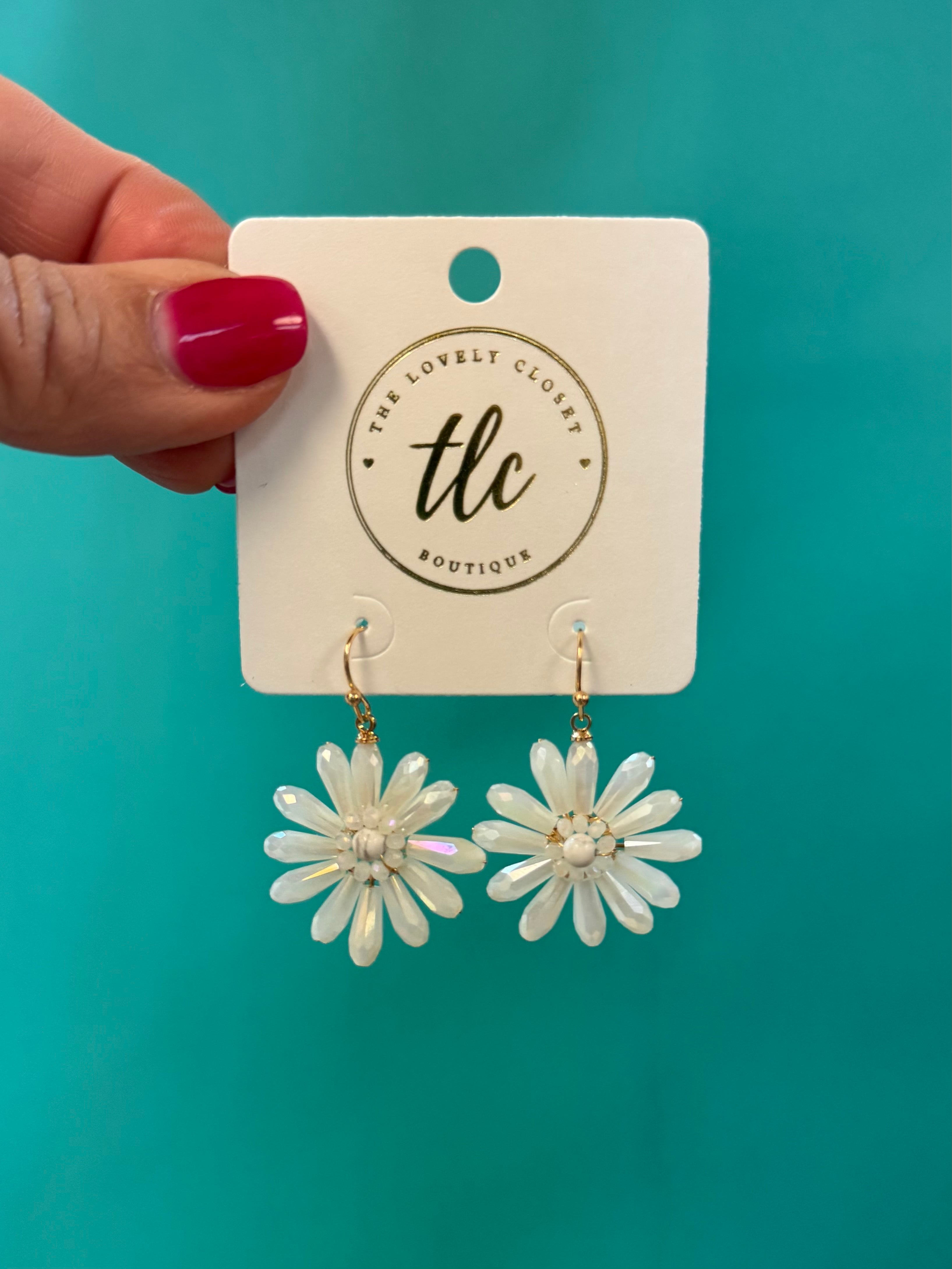 Pretty in The Summer Earrings- White-280 Accessories-The Lovely Closet-The Lovely Closet, Women's Fashion Boutique in Alexandria, KY
