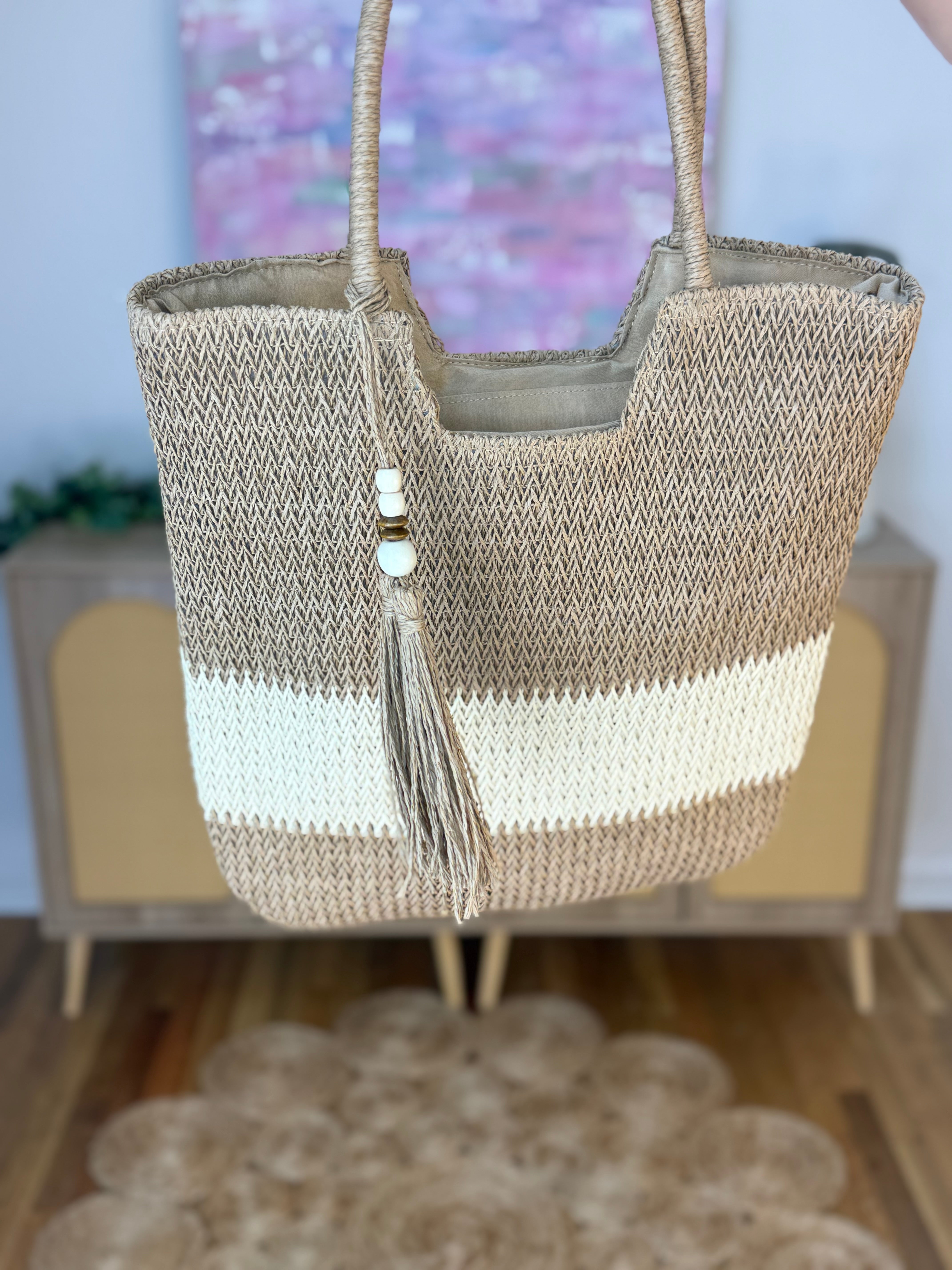 Straw Tote with Tassle-The Lovely Closet-The Lovely Closet, Women's Fashion Boutique in Alexandria, KY