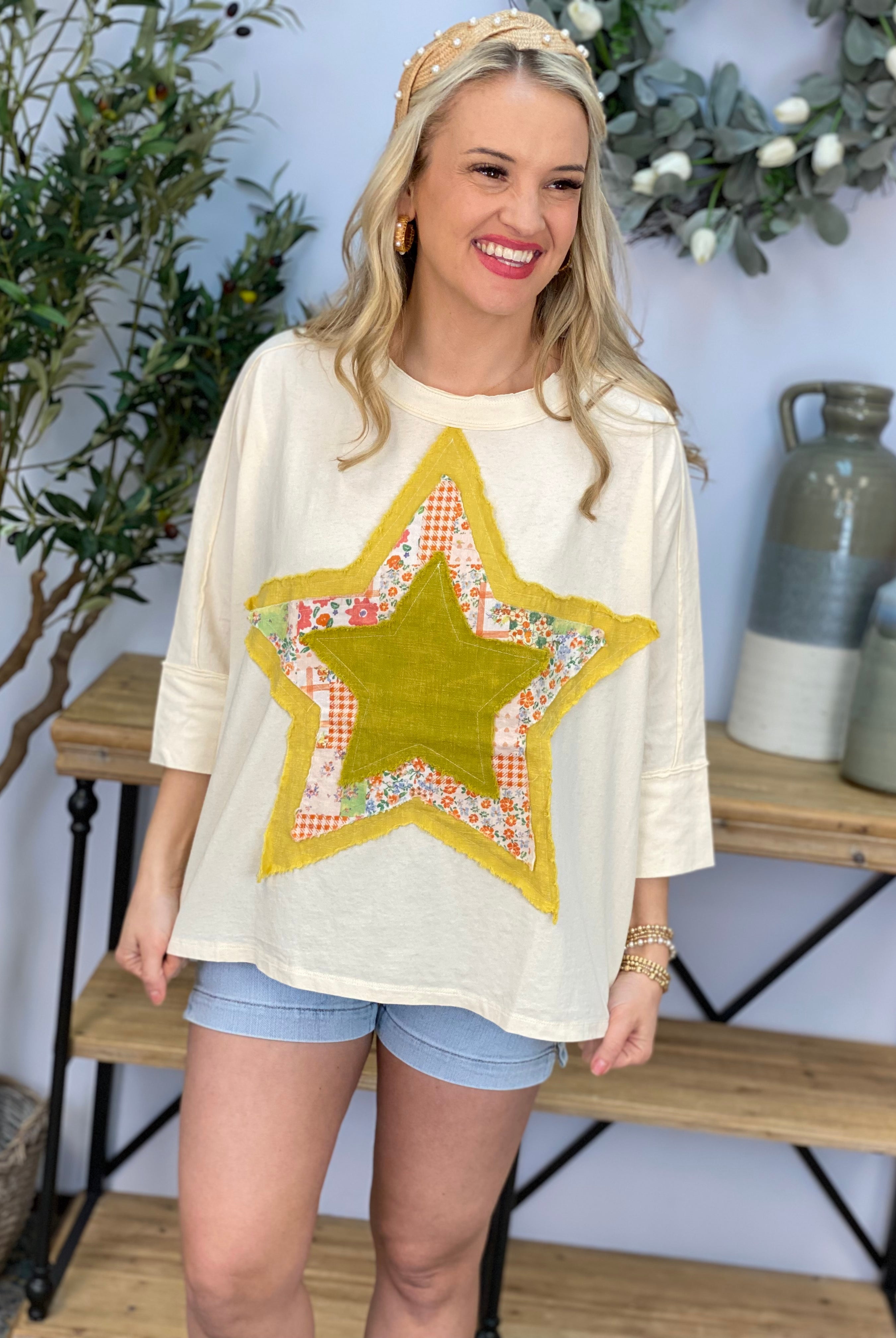 Sunshine Star Top-110 Long Sleeve Top-The Lovely Closet-The Lovely Closet, Women's Fashion Boutique in Alexandria, KY