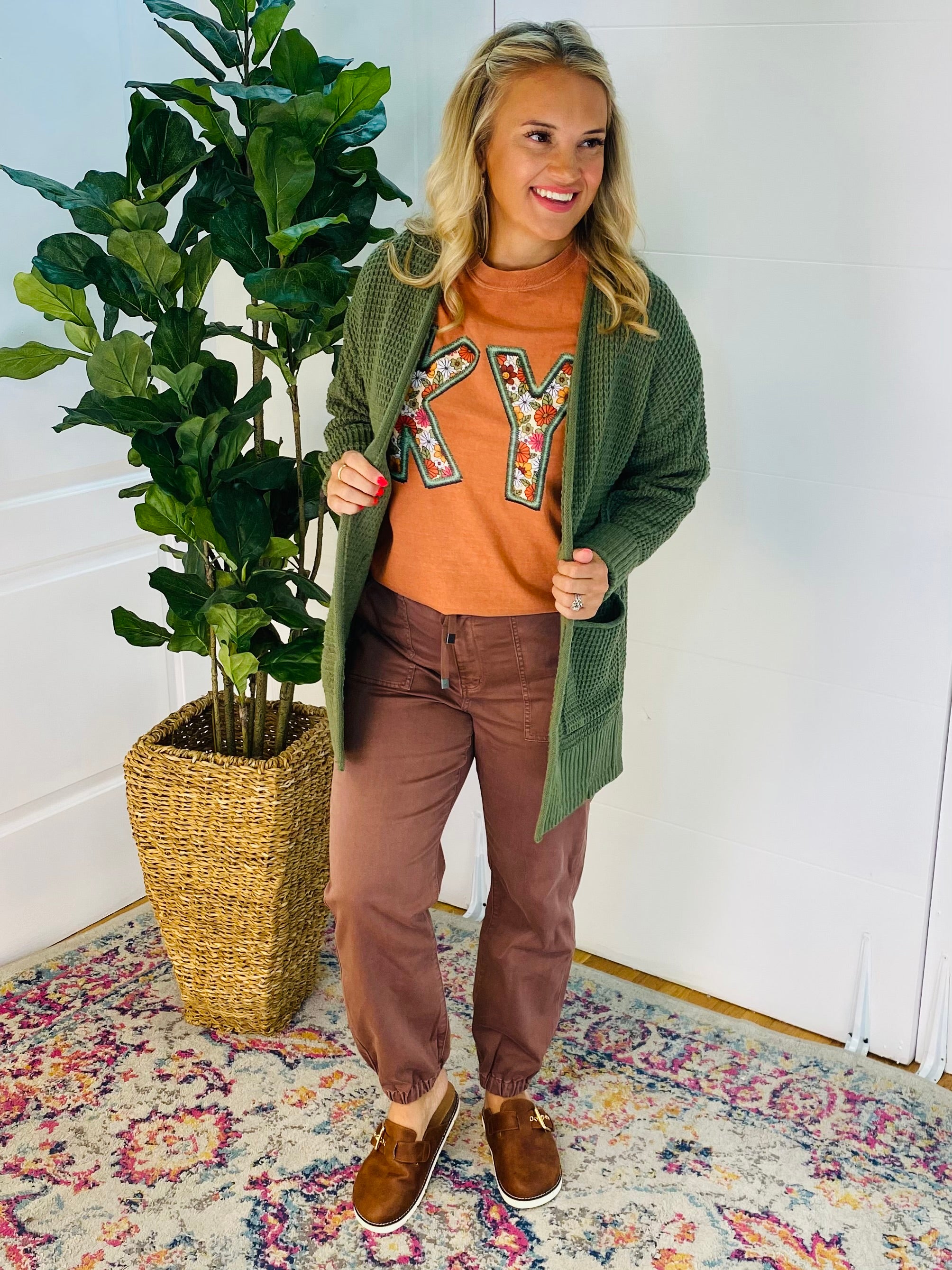 FINAL SALE Fall in KY Graphic T-Shirt-130 Graphics-The Lovely Closet-The Lovely Closet, Women's Fashion Boutique in Alexandria, KY