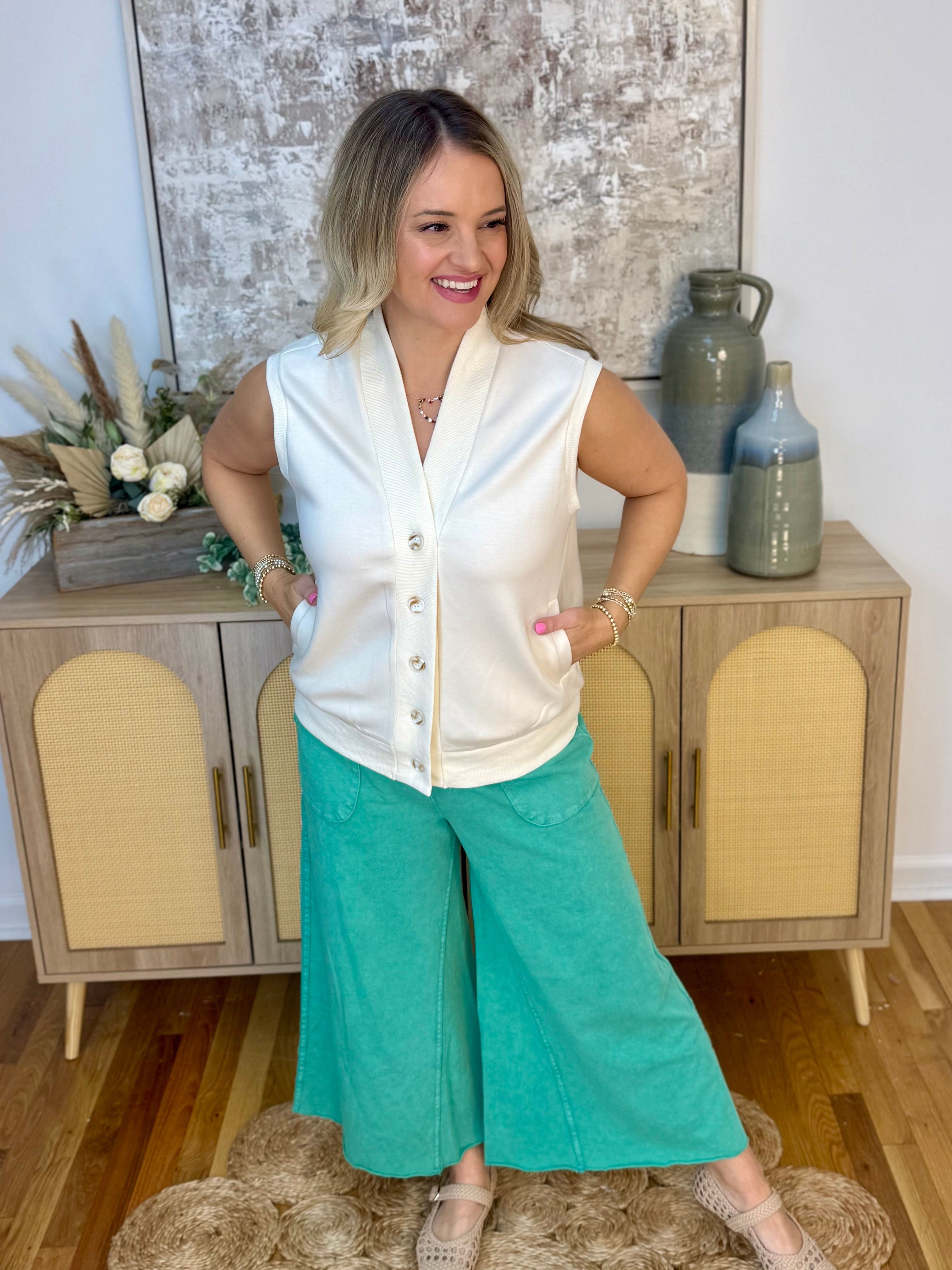 Got it Together Vest-120 Sleeveless Tops-Doe and Rae-The Lovely Closet, Women's Fashion Boutique in Alexandria, KY