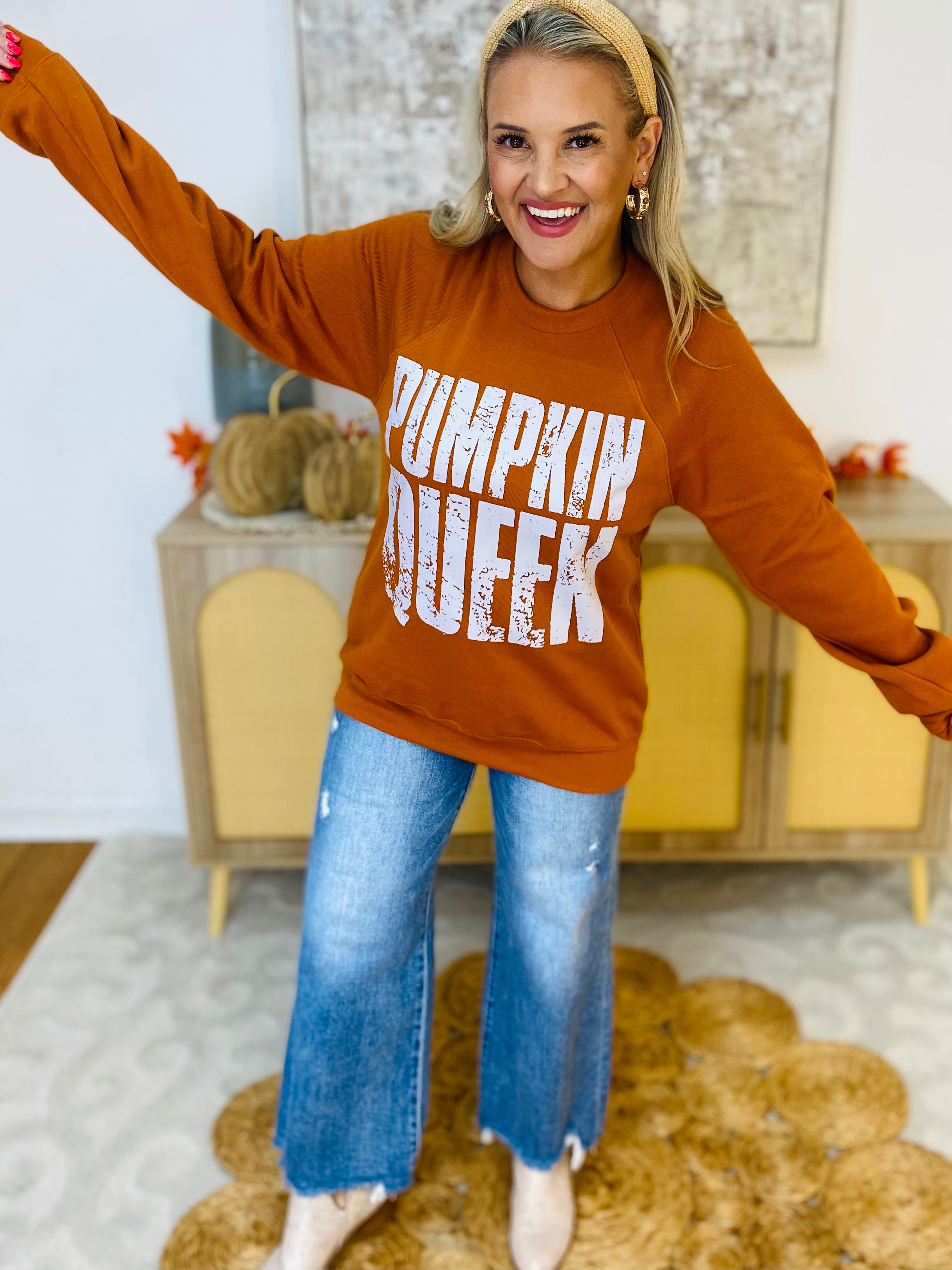 FINAL SALE Pumpkin Queen Crewneck-130 Graphics-The Lovely Closet-The Lovely Closet, Women's Fashion Boutique in Alexandria, KY
