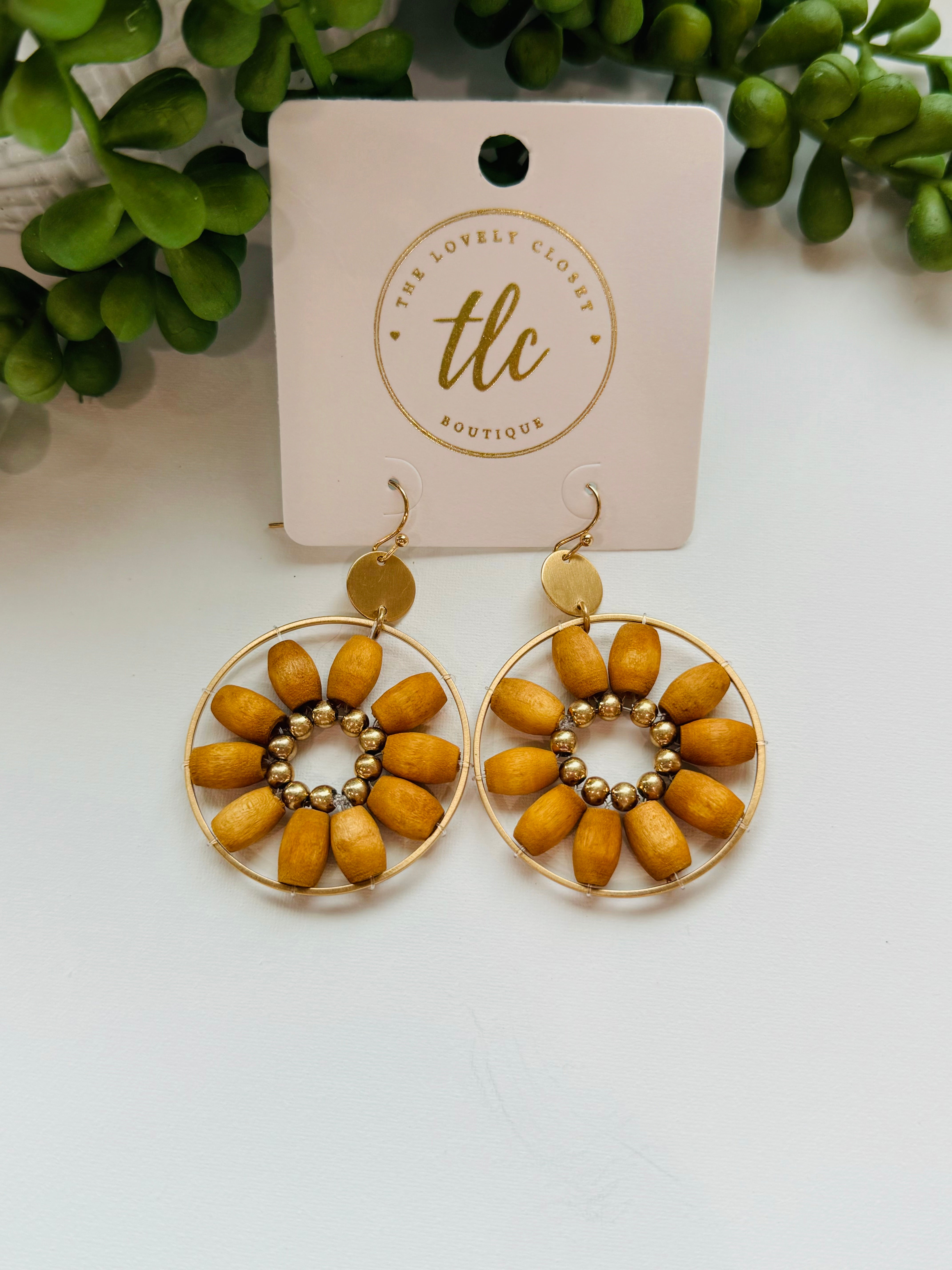 Floral Bead Earrings-250 Jewelry-The Lovely Closet-The Lovely Closet, Women's Fashion Boutique in Alexandria, KY