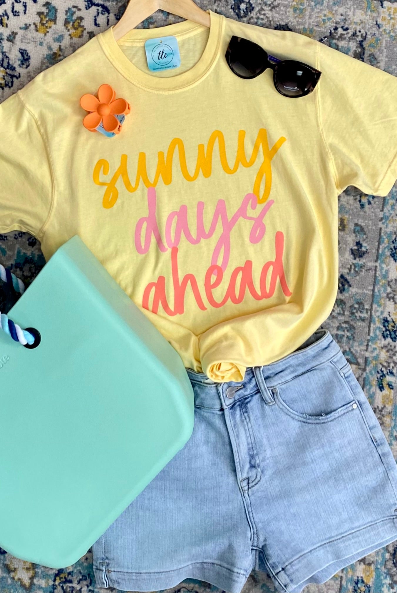 Sunny Days Ahead Graphic T-Graphic T's-The Lovely Closet-The Lovely Closet, Women's Fashion Boutique in Alexandria, KY