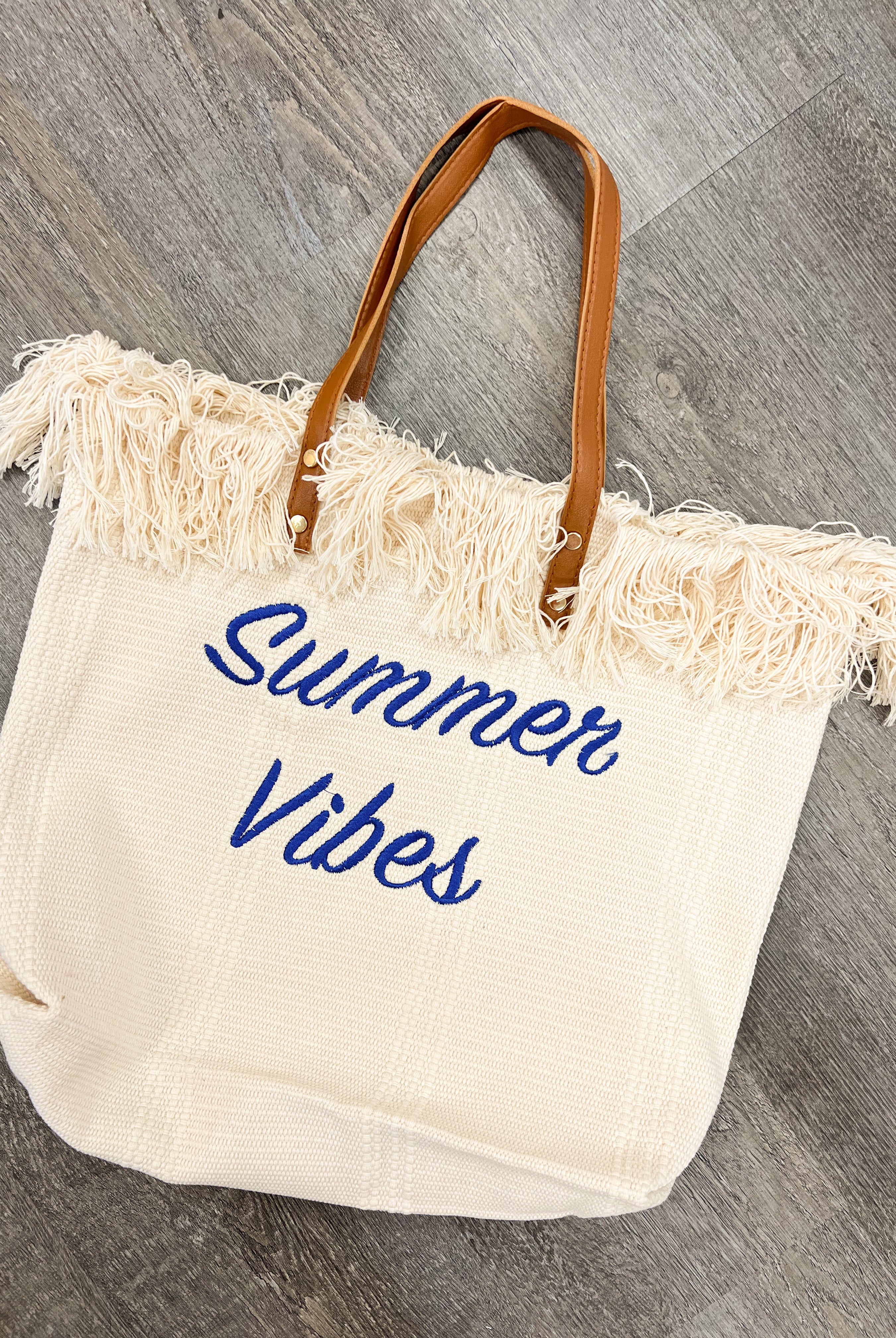 Summer Vibes Fringed Tote-Tote Bags-The Lovely Closet-The Lovely Closet, Women's Fashion Boutique in Alexandria, KY